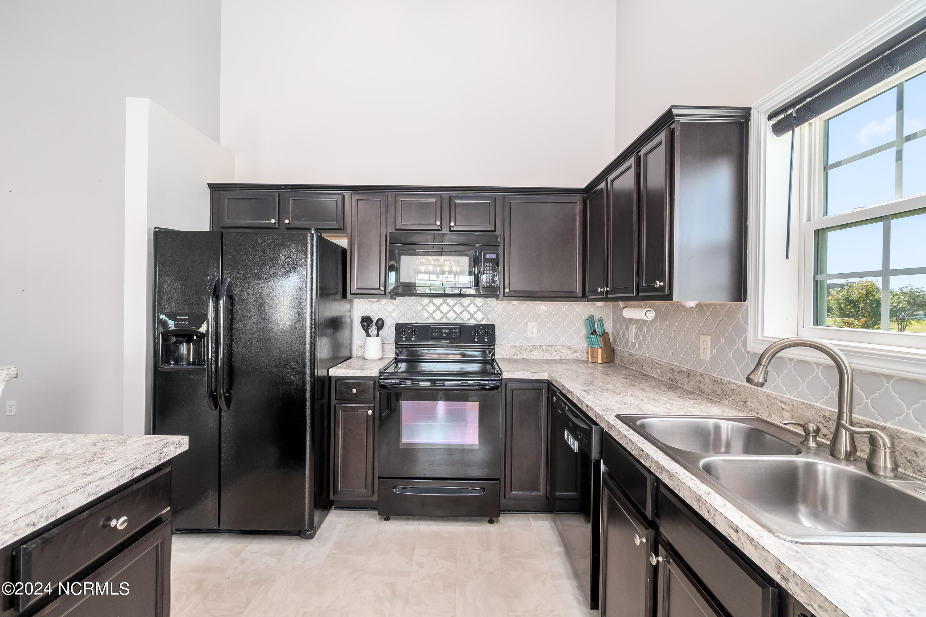 101 Pamlico Drive Property Photo 13
