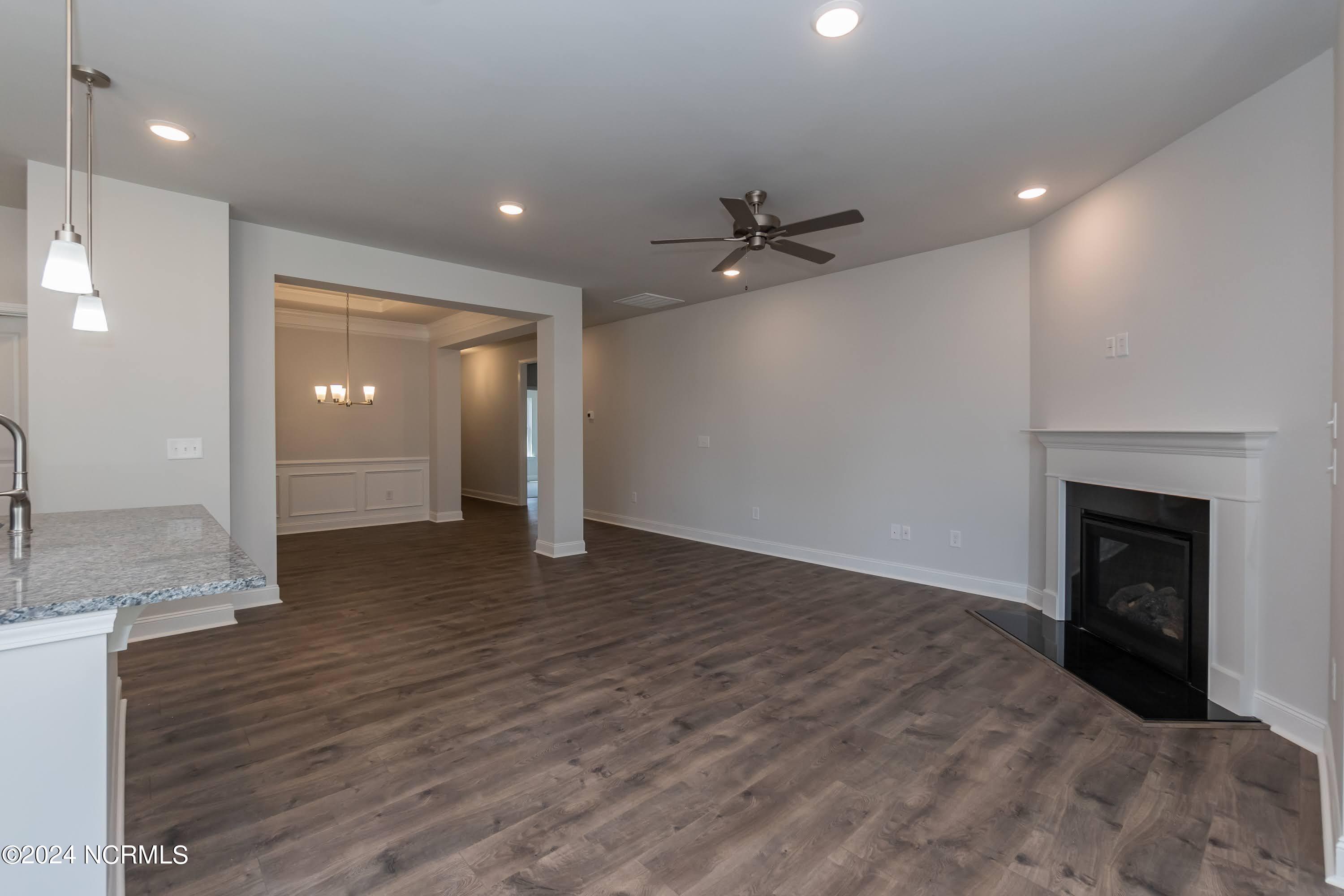 601 Central Park Way Property Photo 14