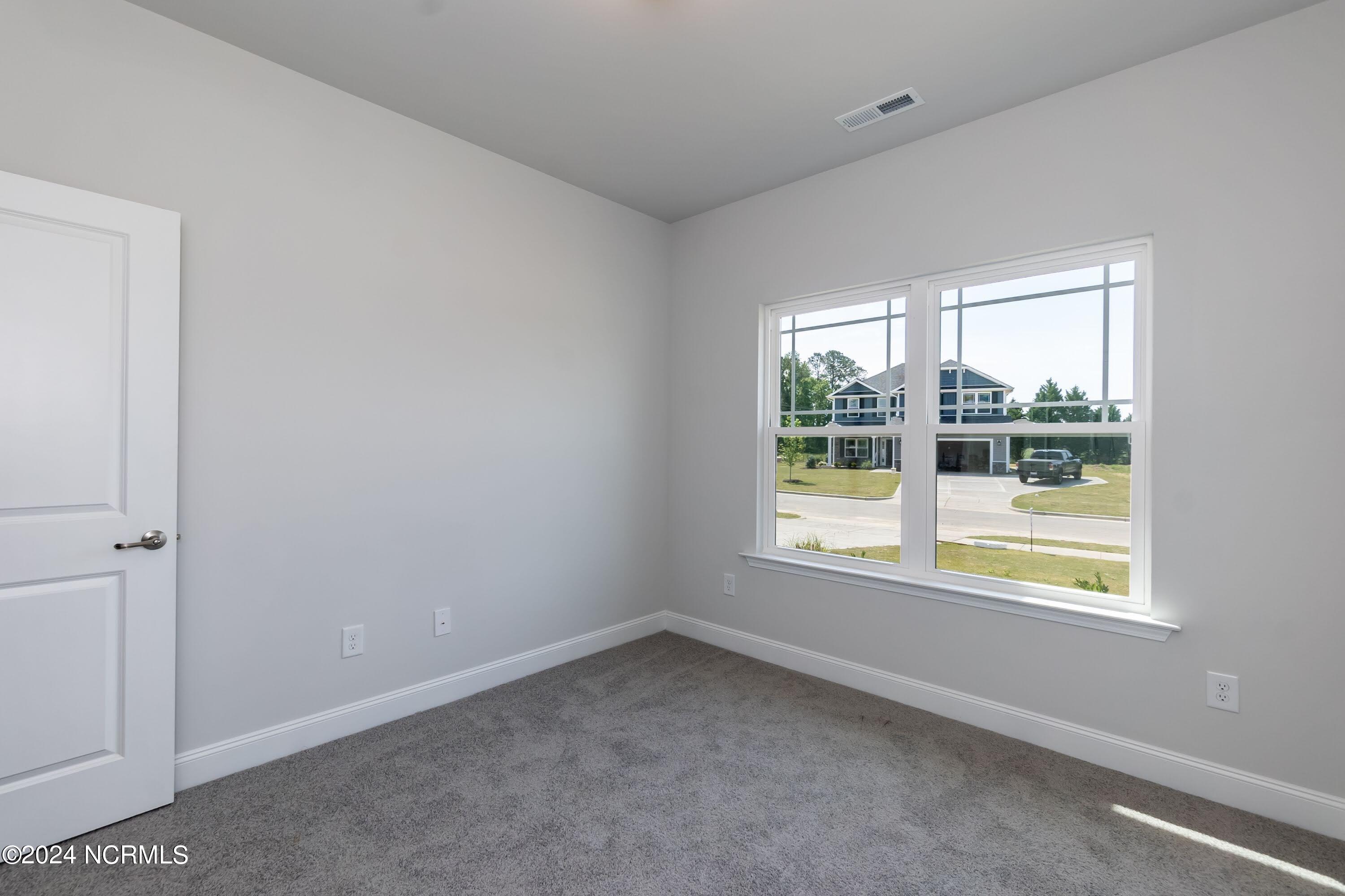 601 Central Park Way Property Photo 19