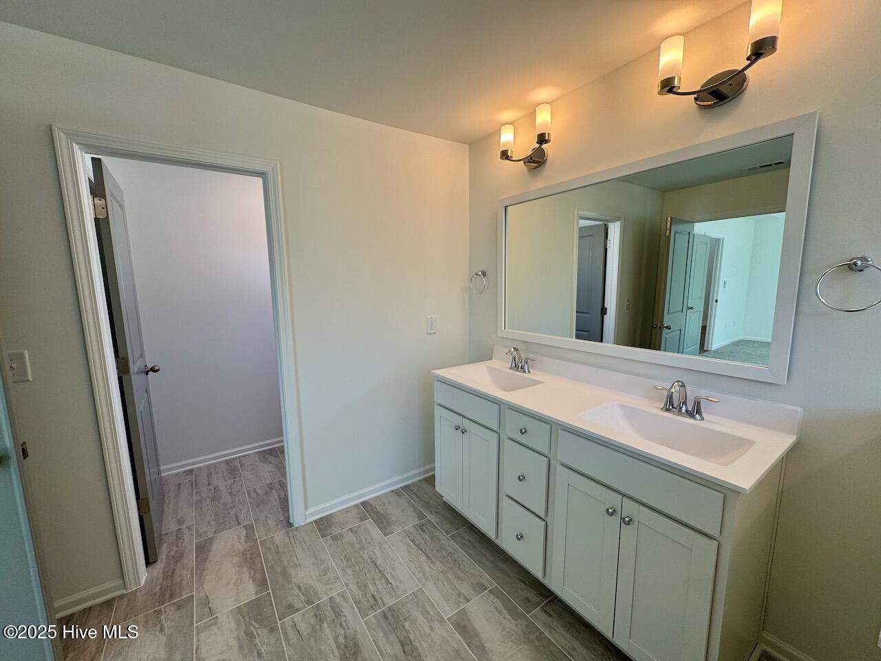 199 Grand Griffon Way Property Photo 40