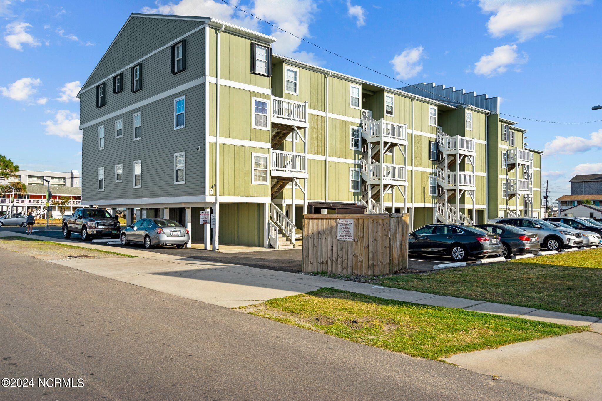 200 Lake Park Boulevard C5 Property Photo 1