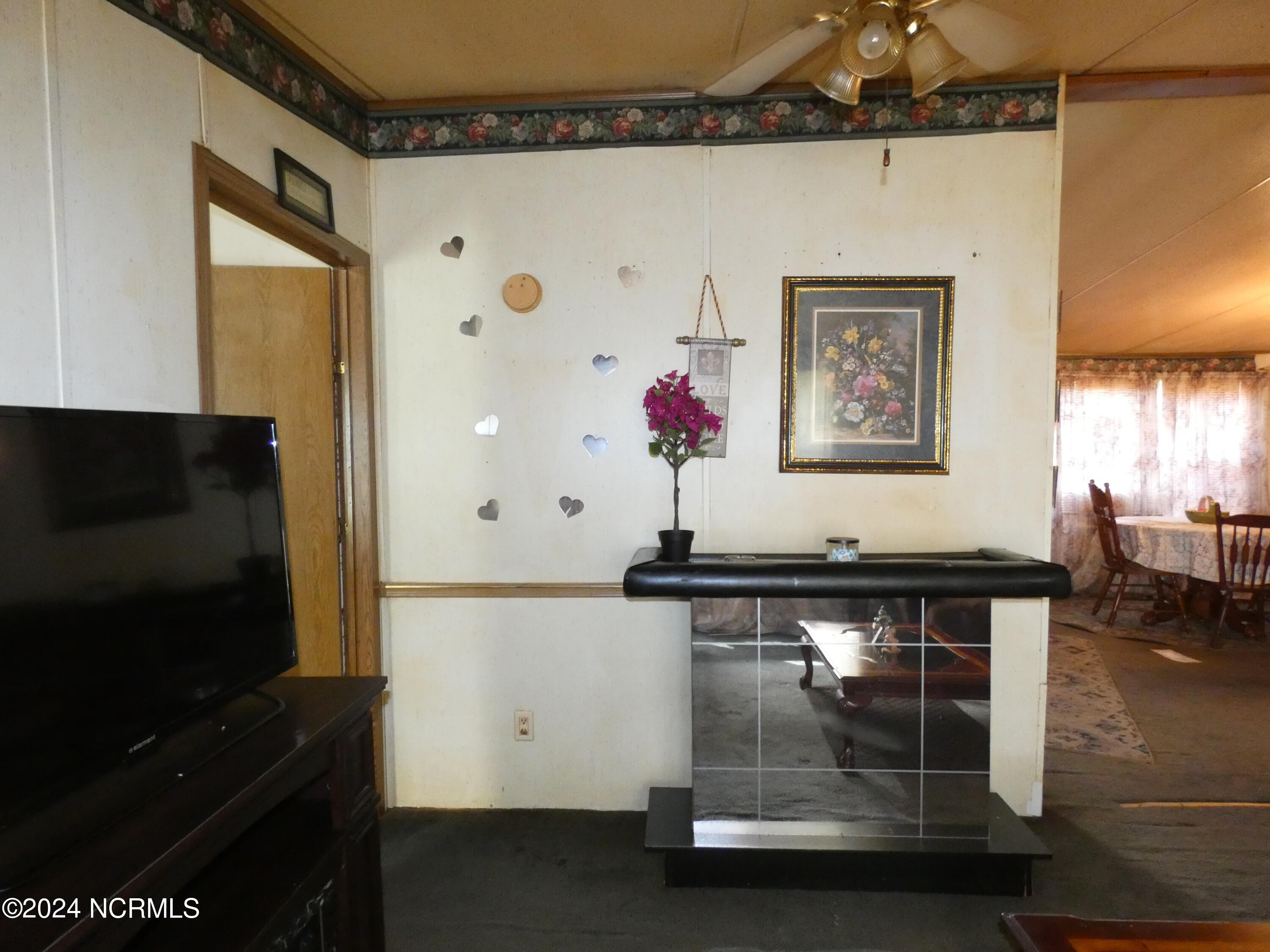 1374 Nc Highway 305 Property Photo 4