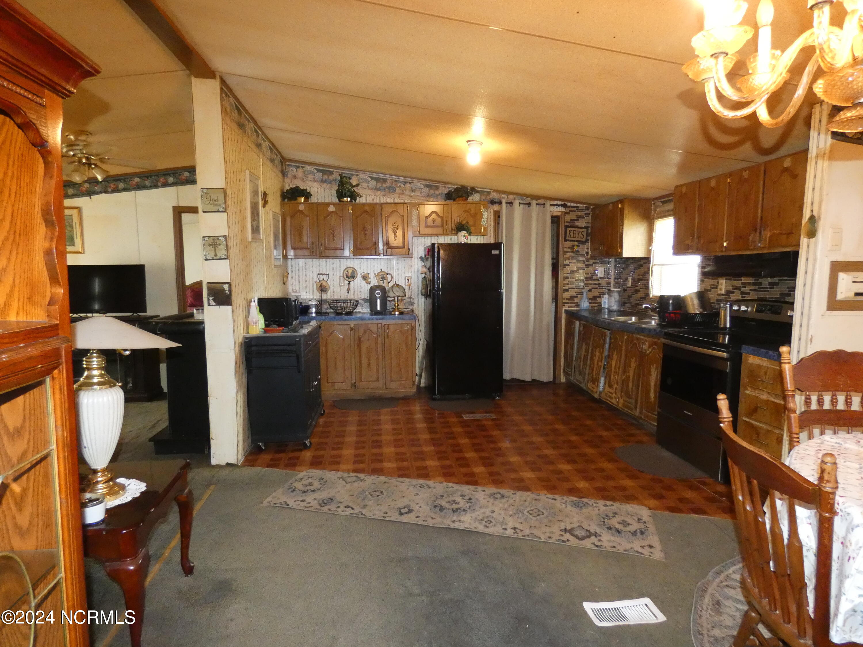 1374 Nc Highway 305 Property Photo 9
