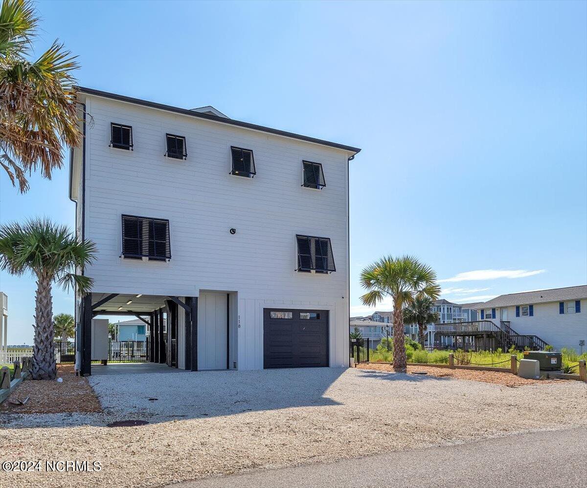 118 Dolphin Drive Property Photo 1