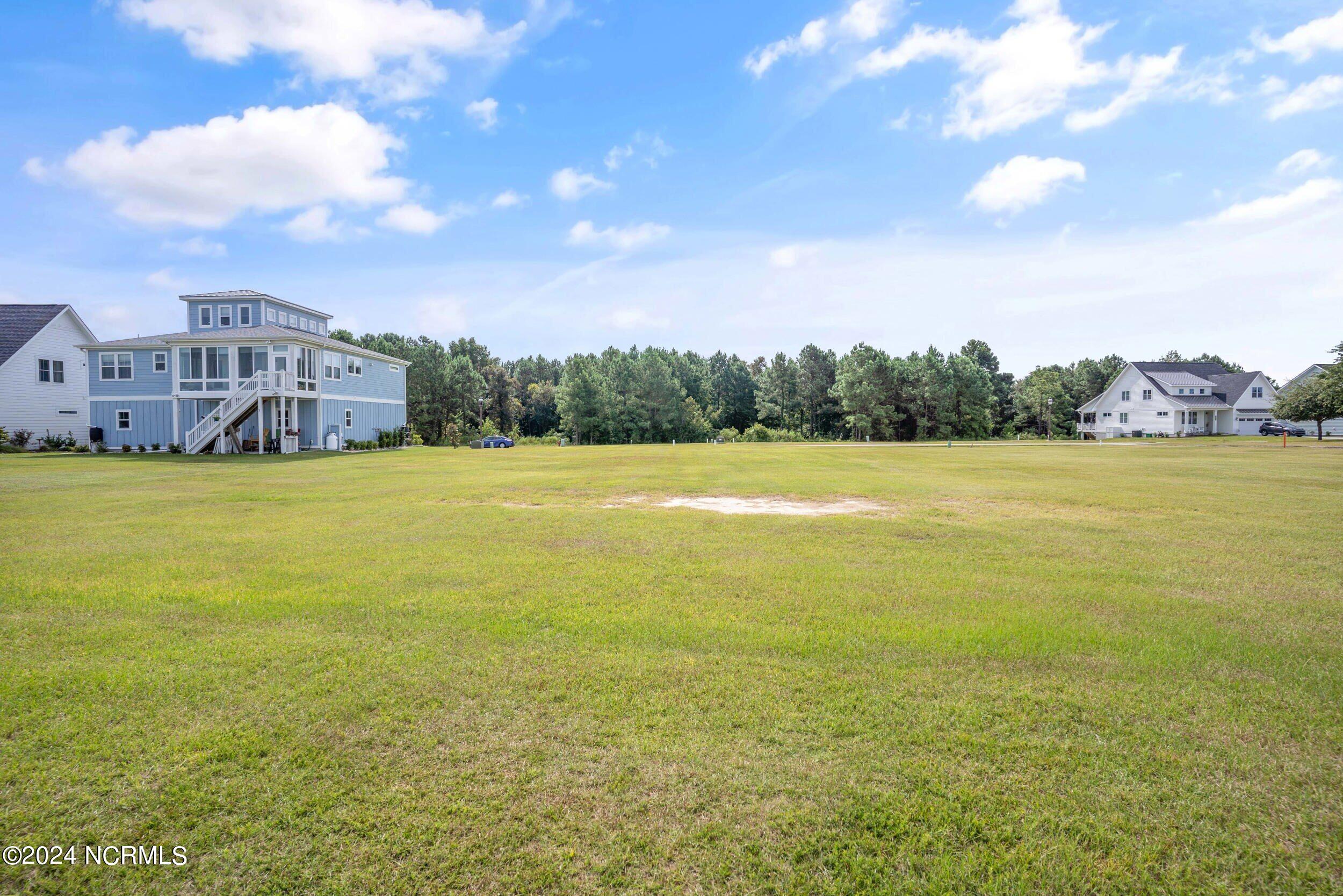325 Spicer Lake Drive Property Photo 7