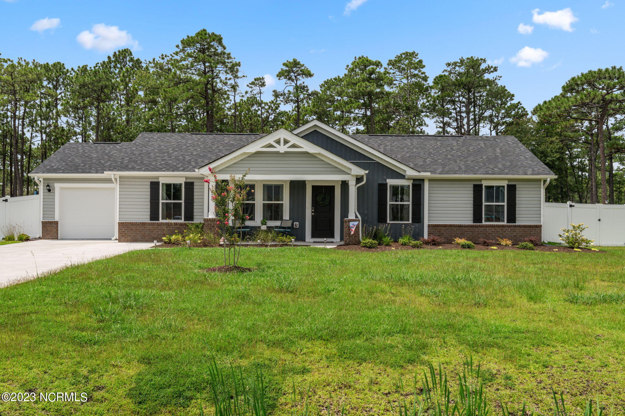920 Golf View Road Property Photo 1