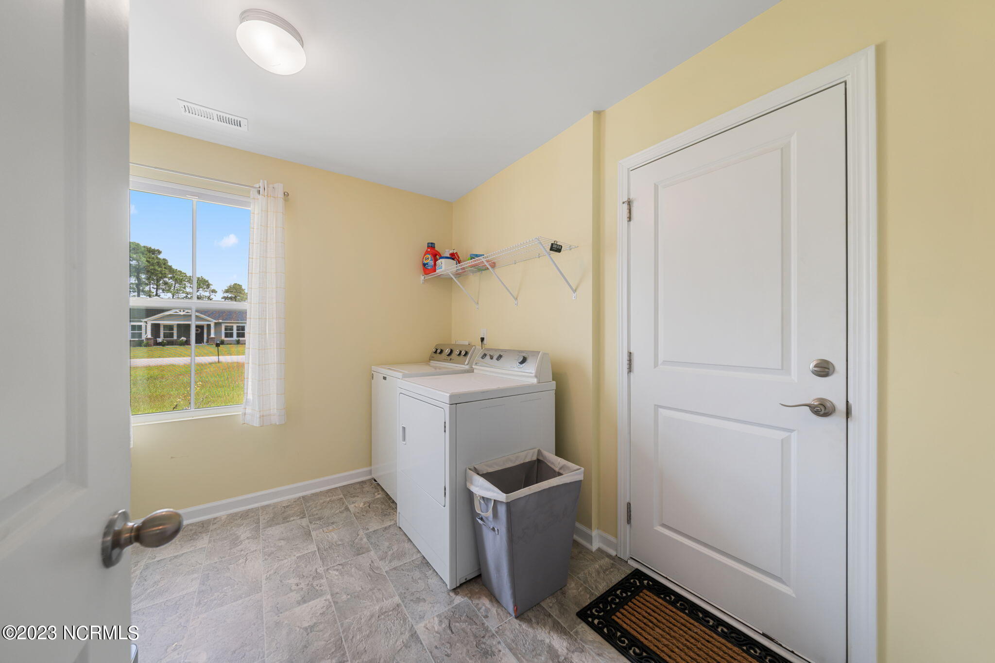 920 Golf View Road Property Photo 13
