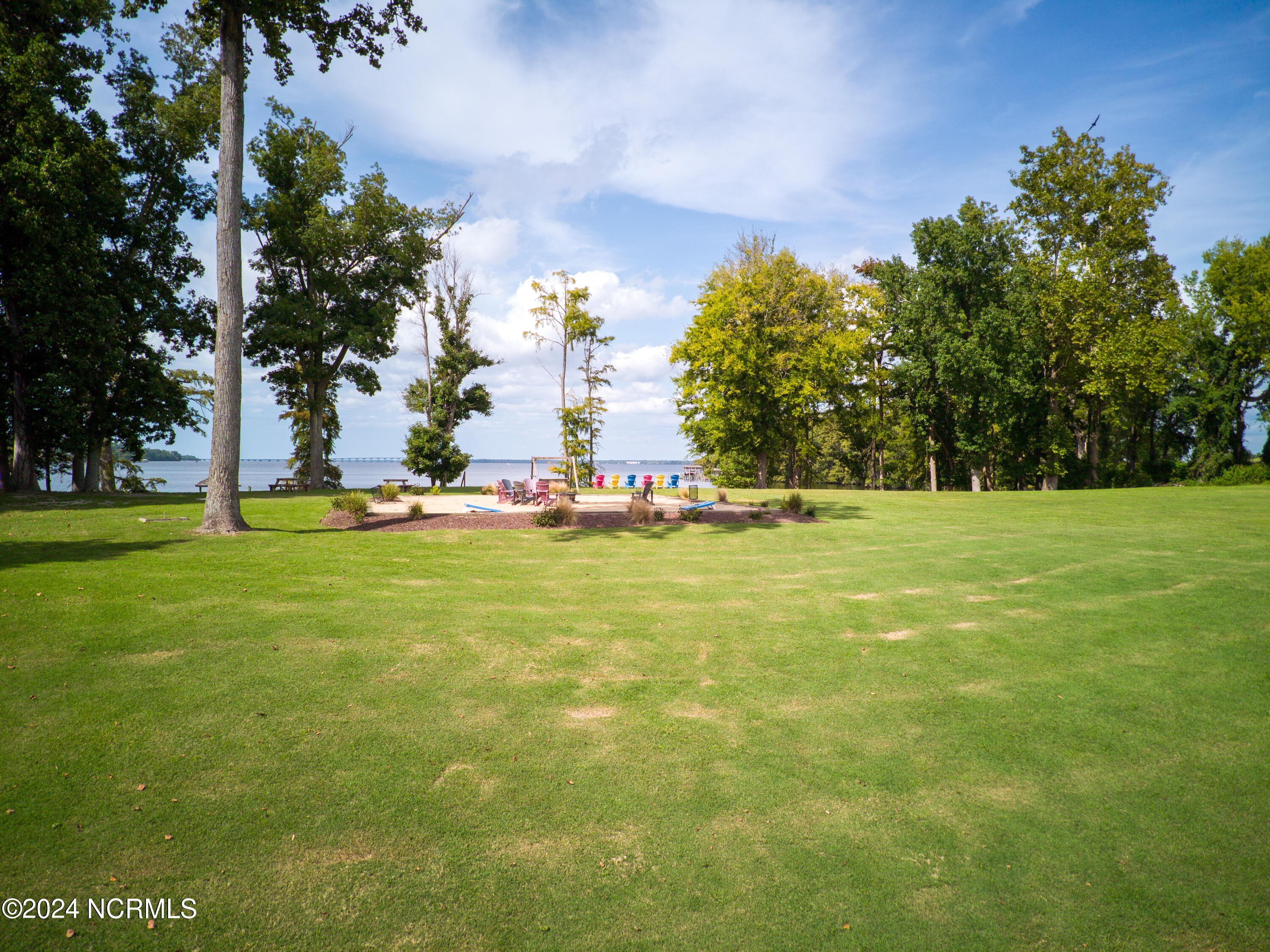 124 Prince Court Property Photo 34