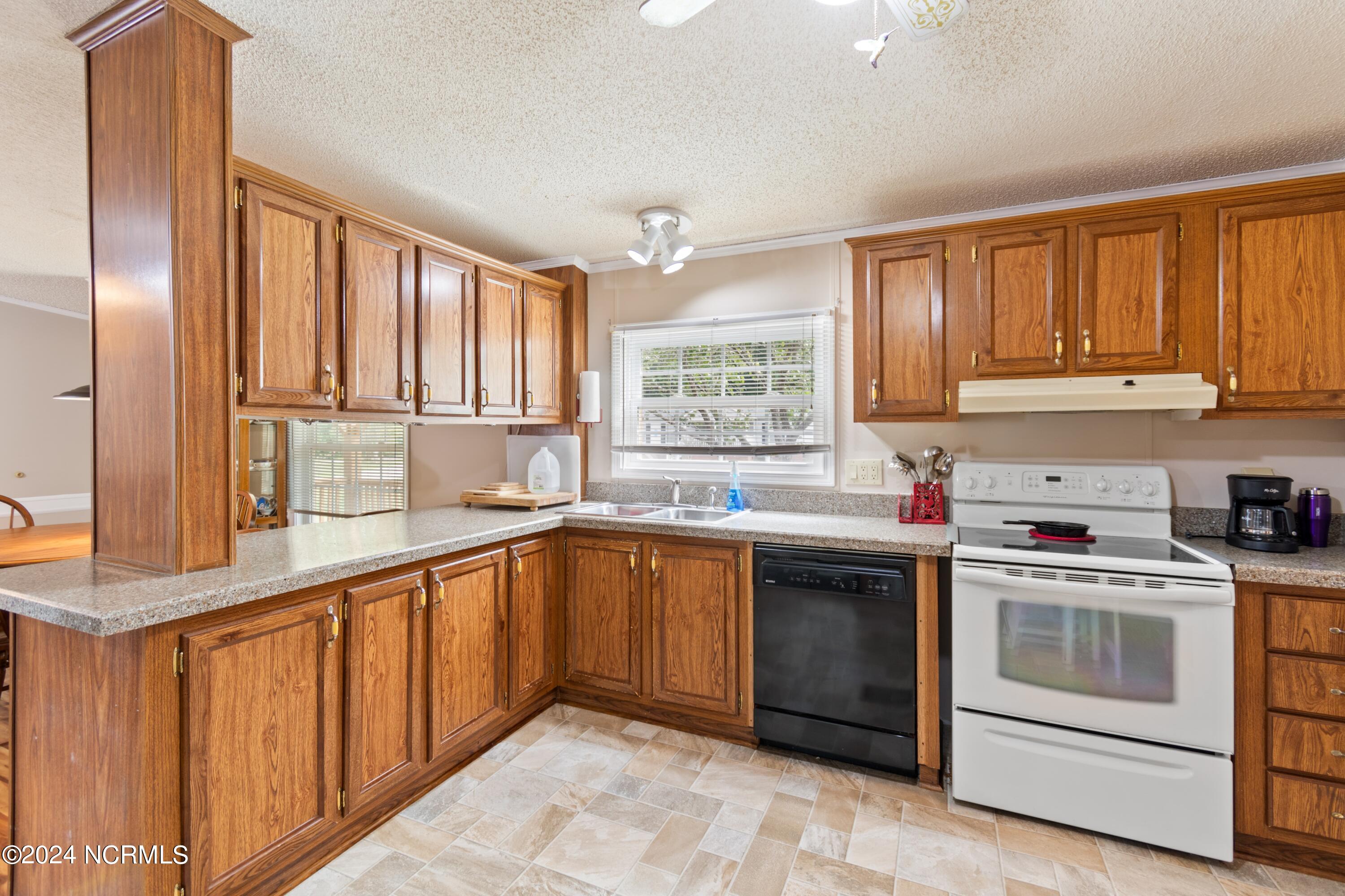 2257 Whippoorwill Street Property Photo 8