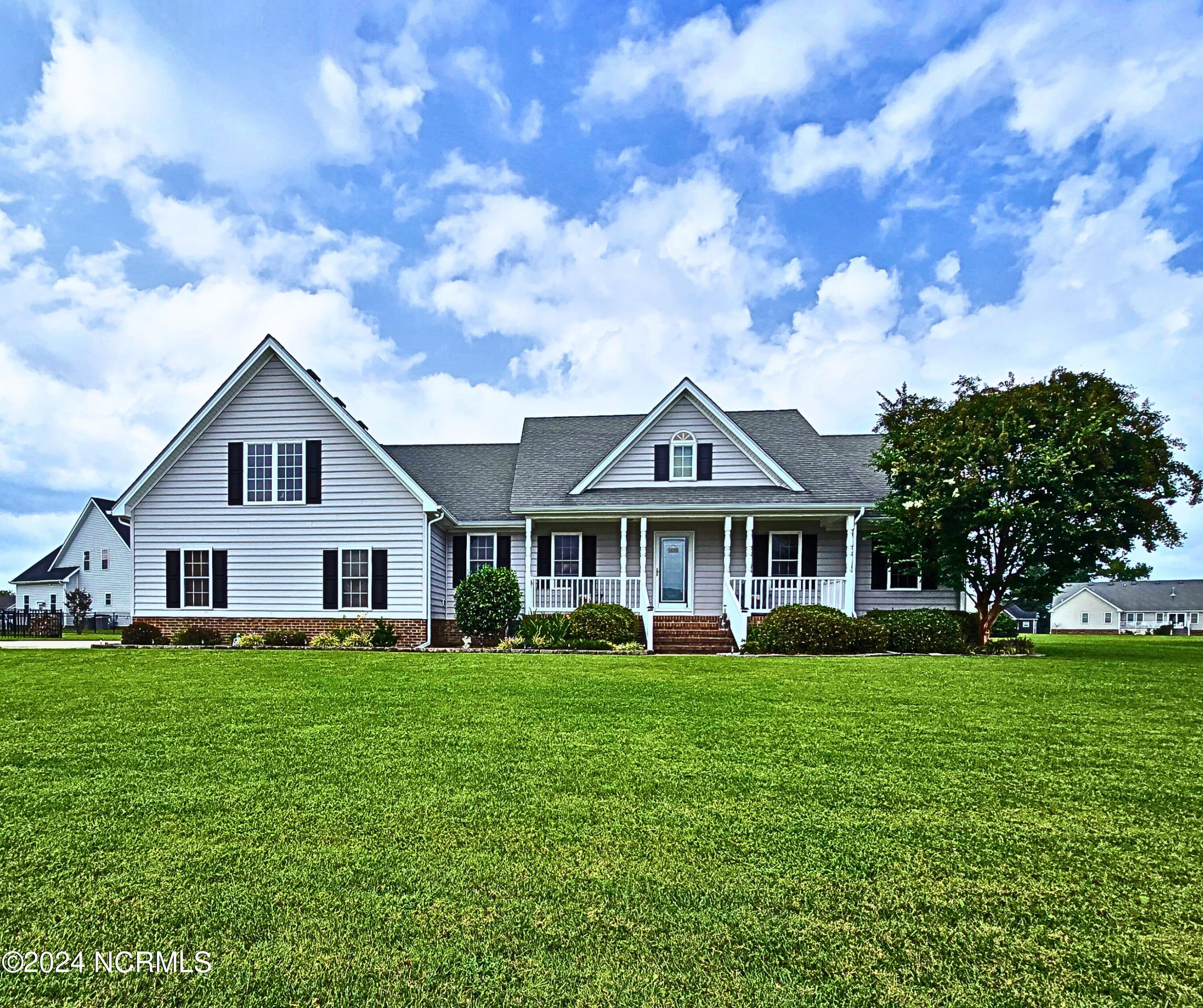 204 Grandview Drive Property Photo 1
