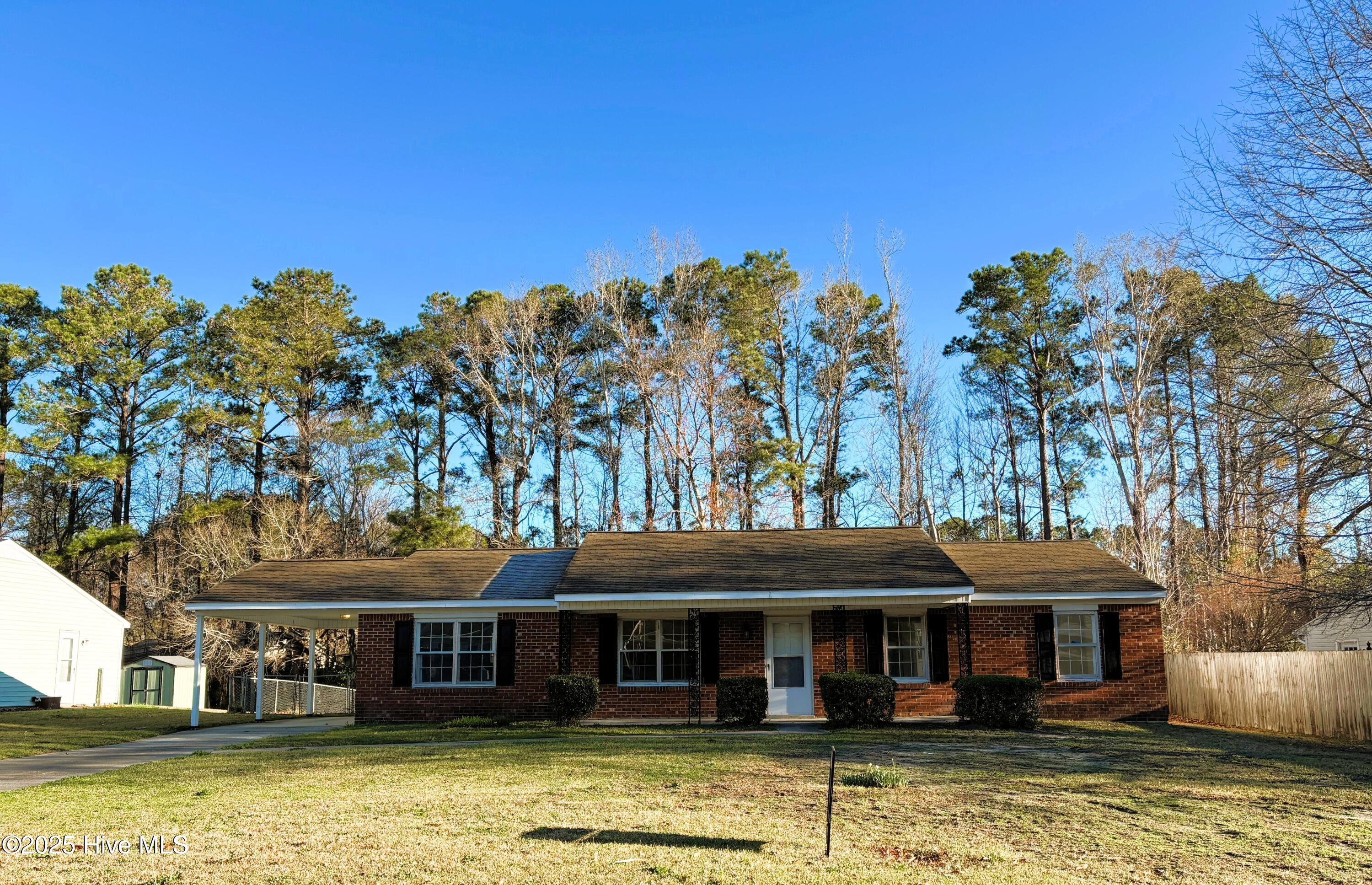 2805 Country Club Road Property Photo 1