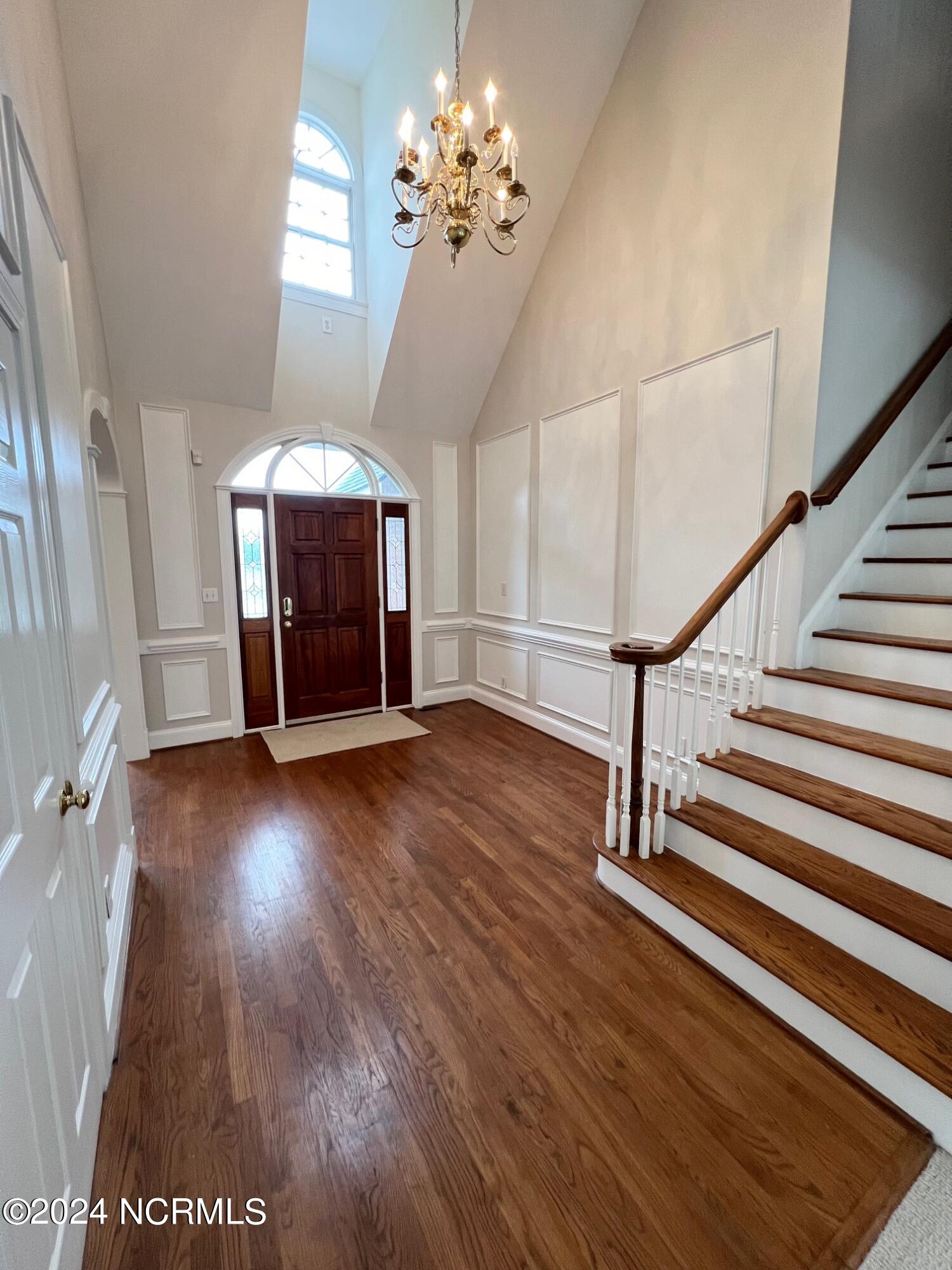 2205 Wolf Trap Circle Property Photo 5