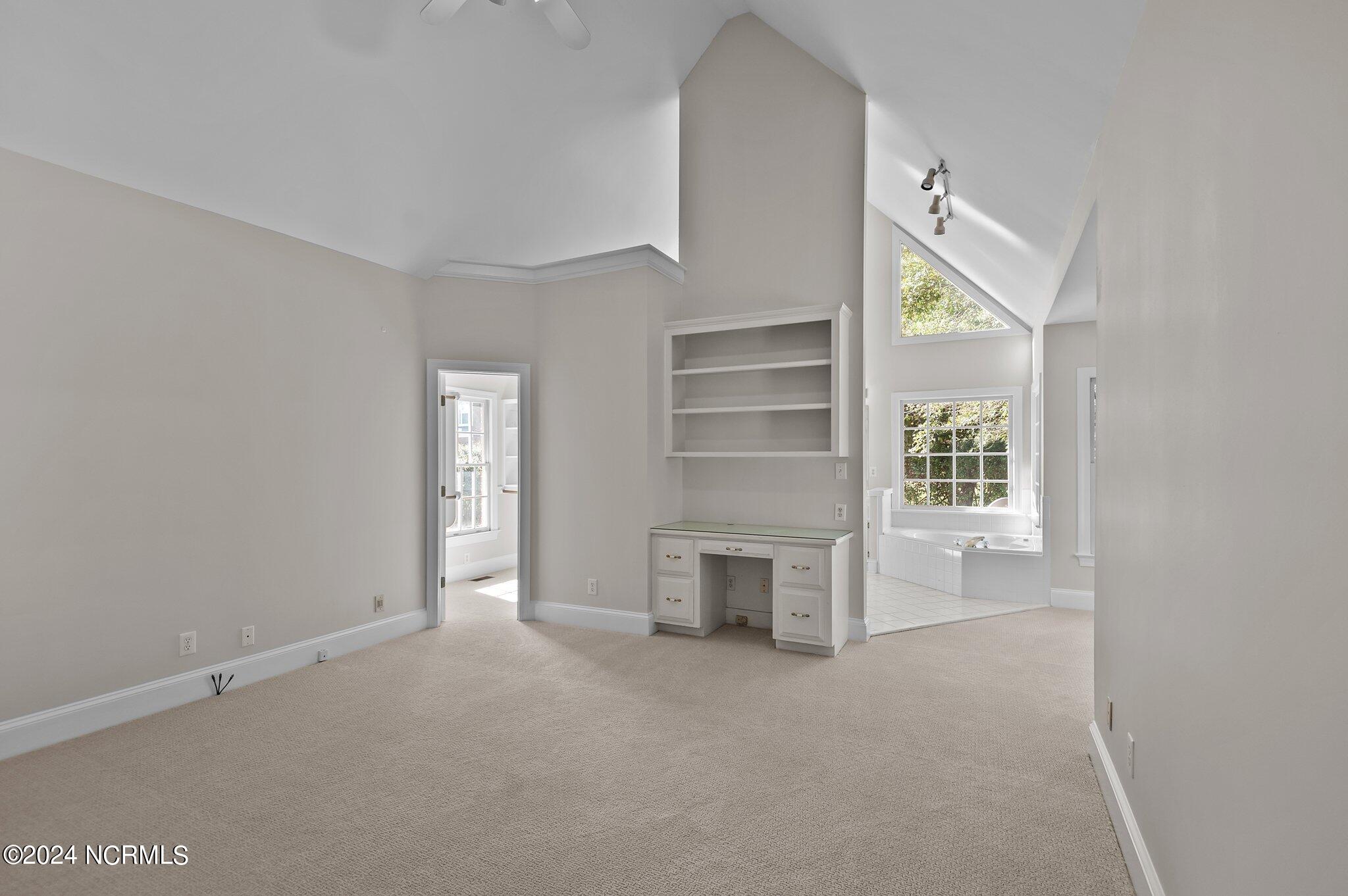 2205 Wolf Trap Circle Property Photo 34