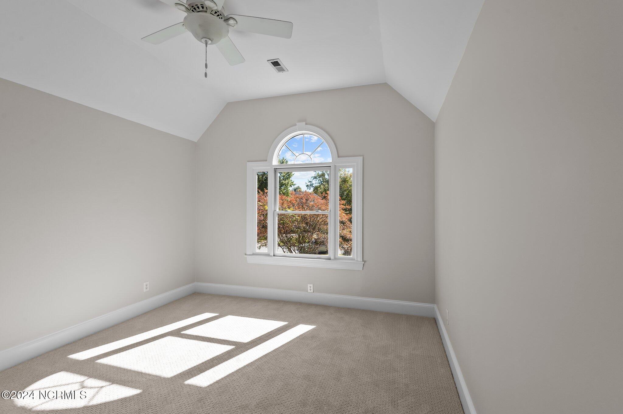 2205 Wolf Trap Circle Property Photo 45