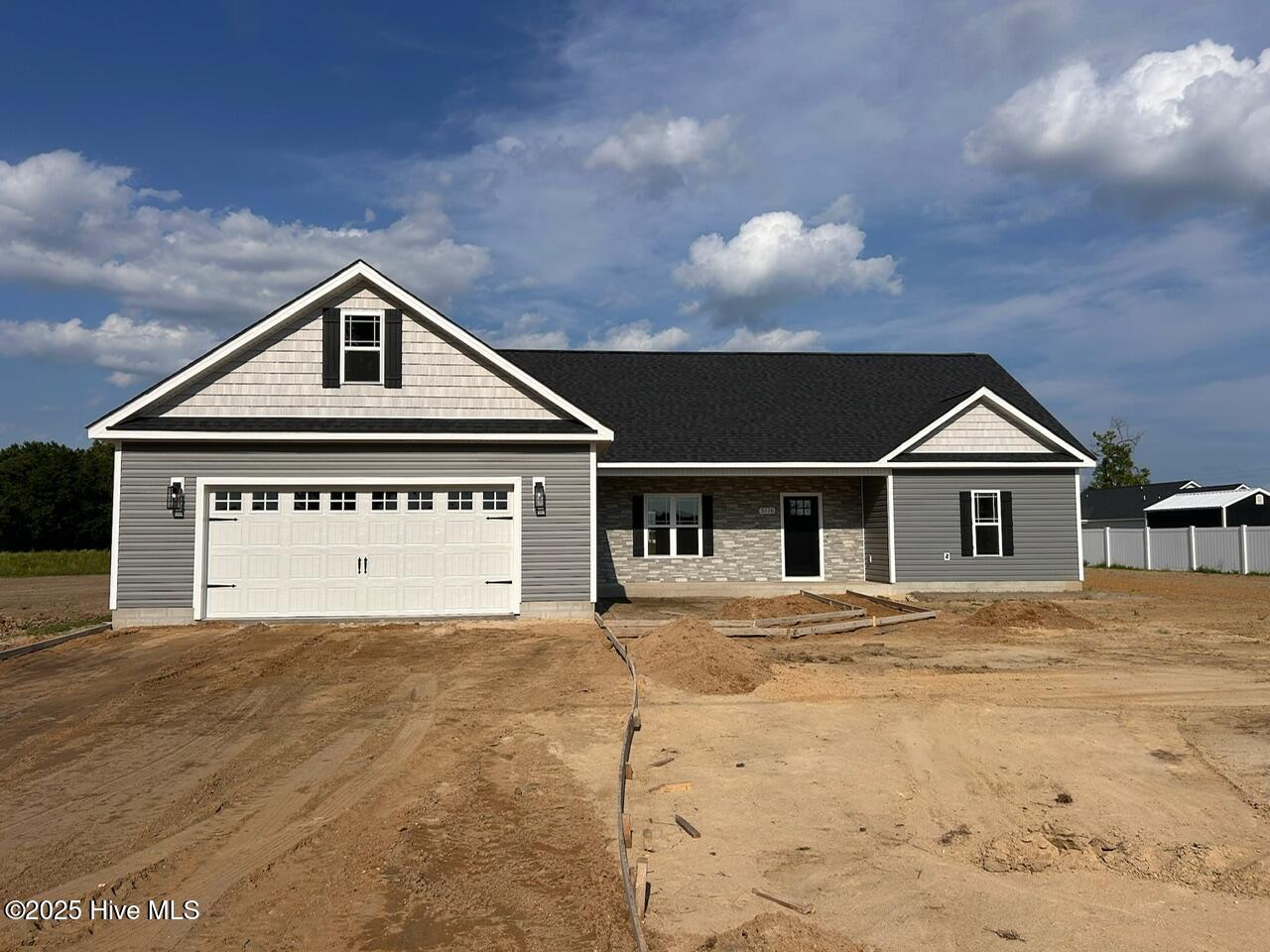 5116 Nc-111 Property Photo 1