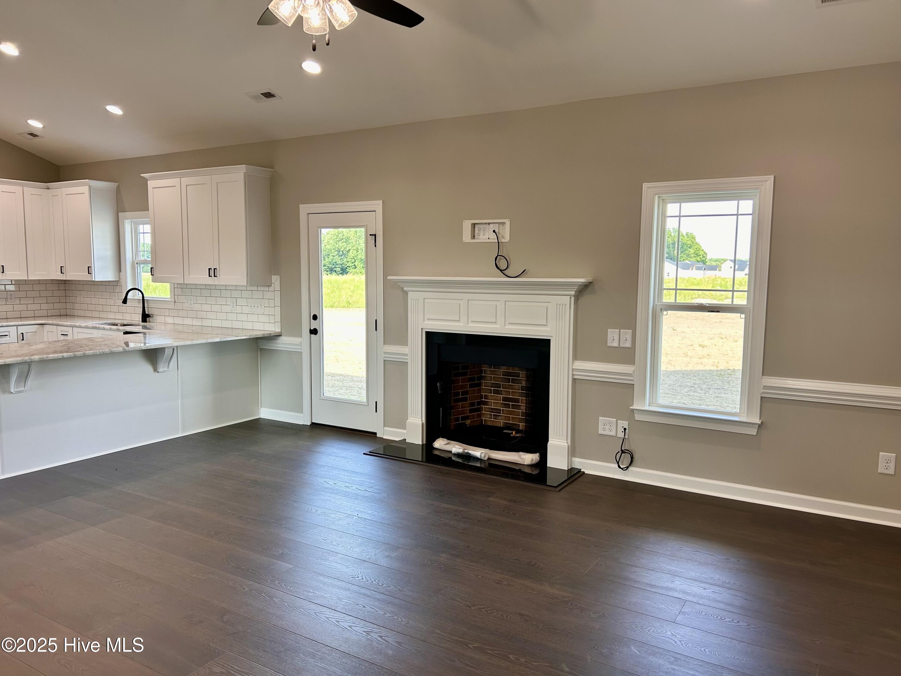 5116 Nc-111 Property Photo 4