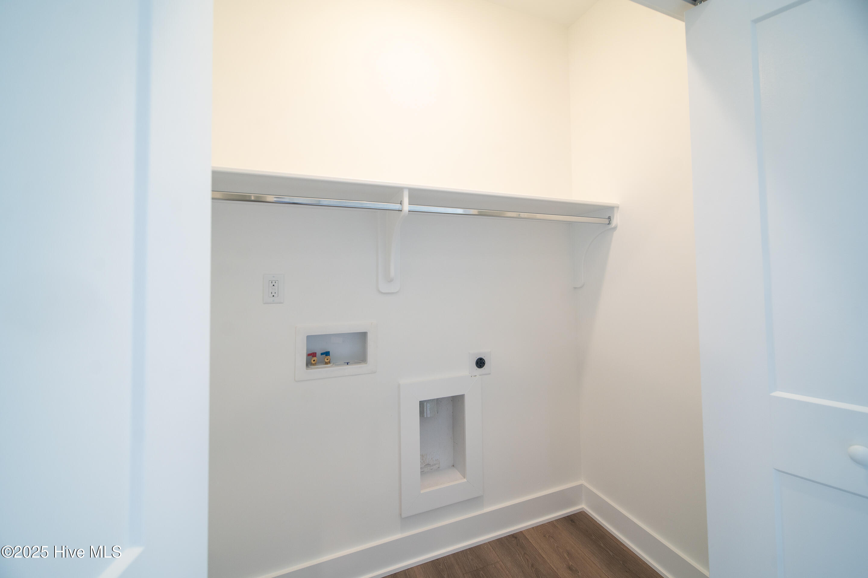 2664 Alvernia Drive Property Photo 36
