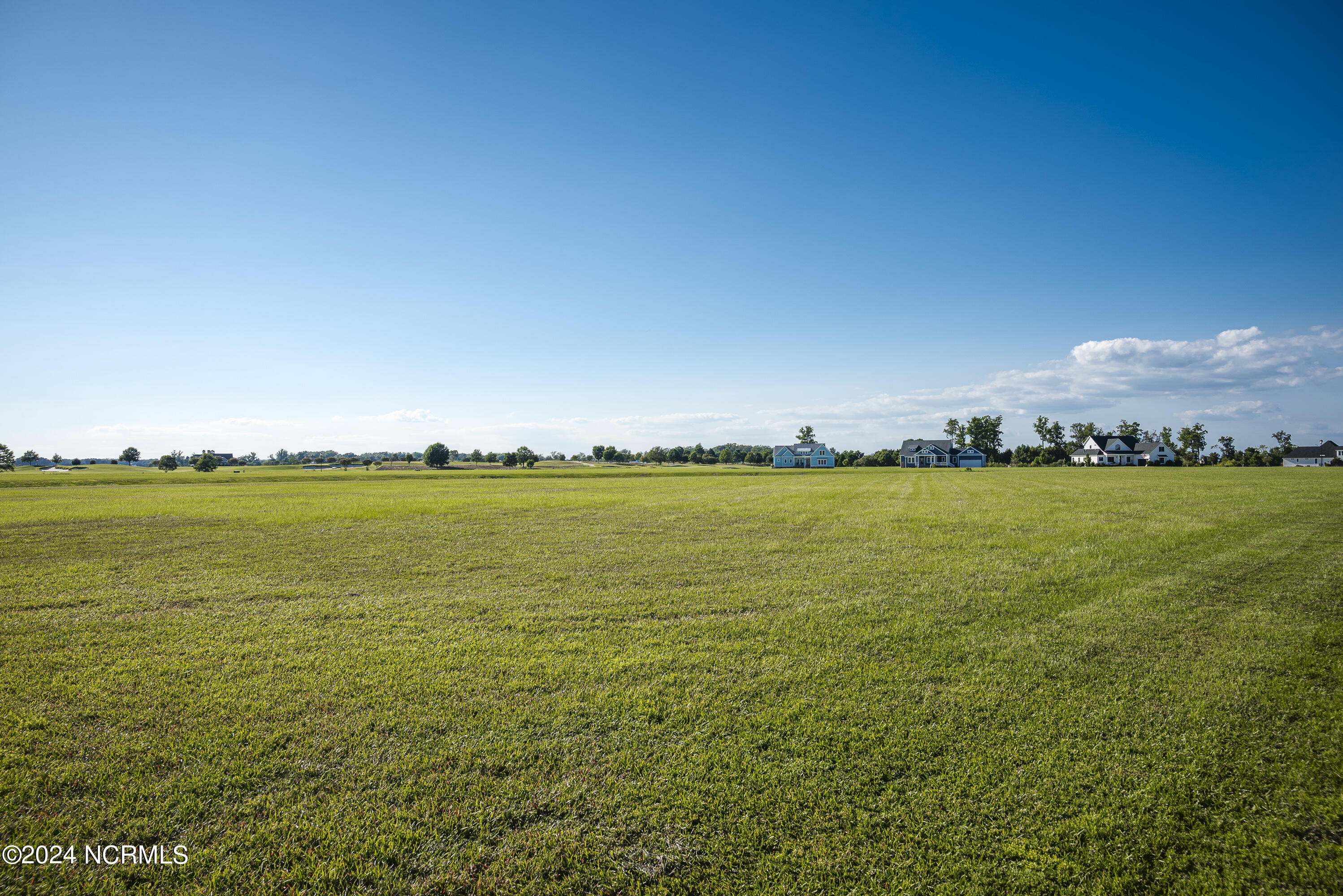 202 Majestic Circle Property Photo 3