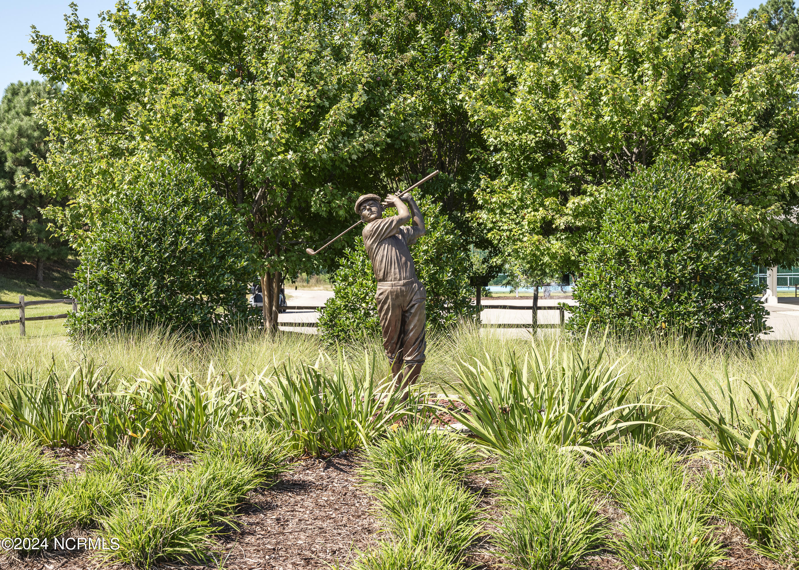 202 Majestic Circle Property Photo 8