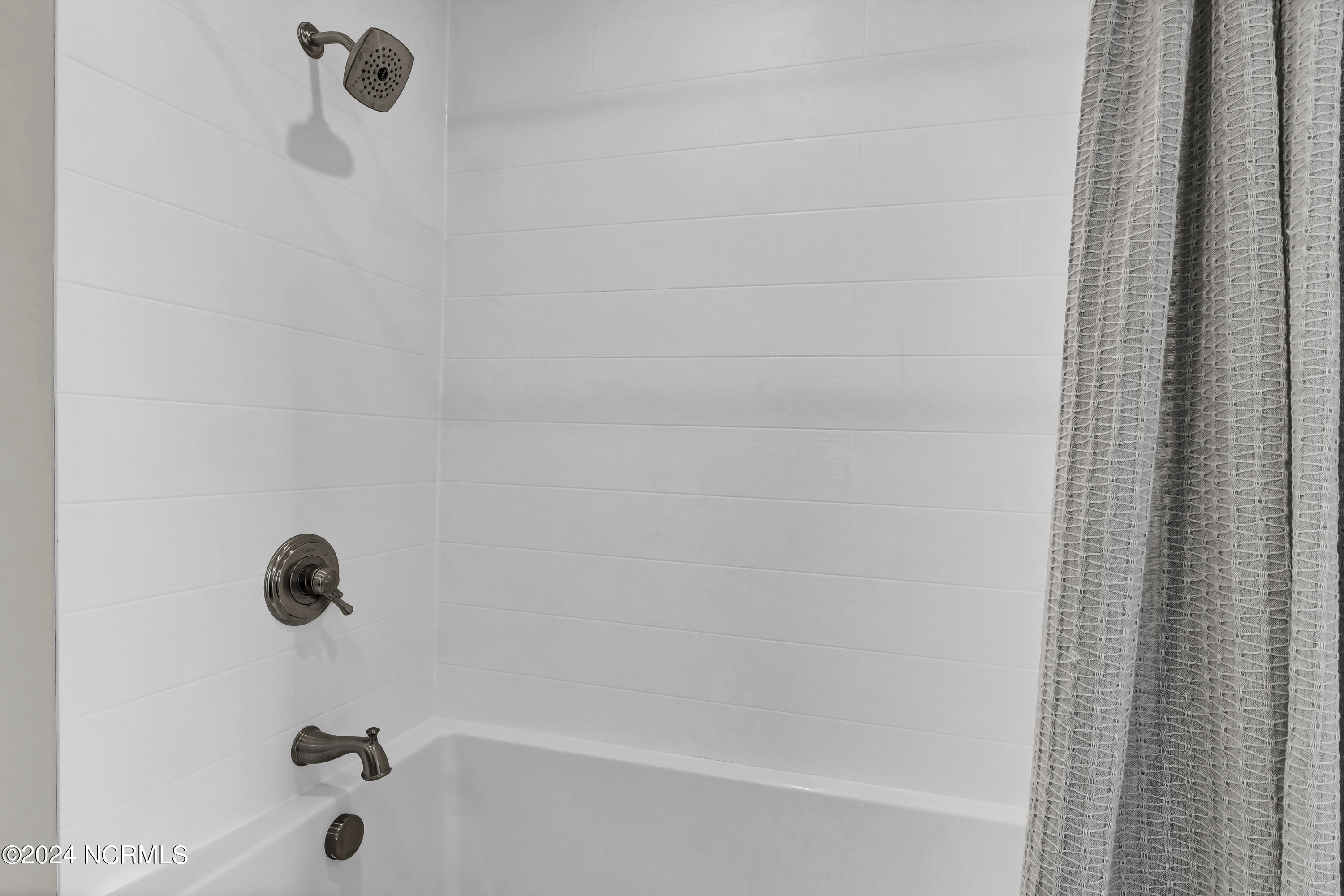 240 N Water Street 854 Property Photo 28