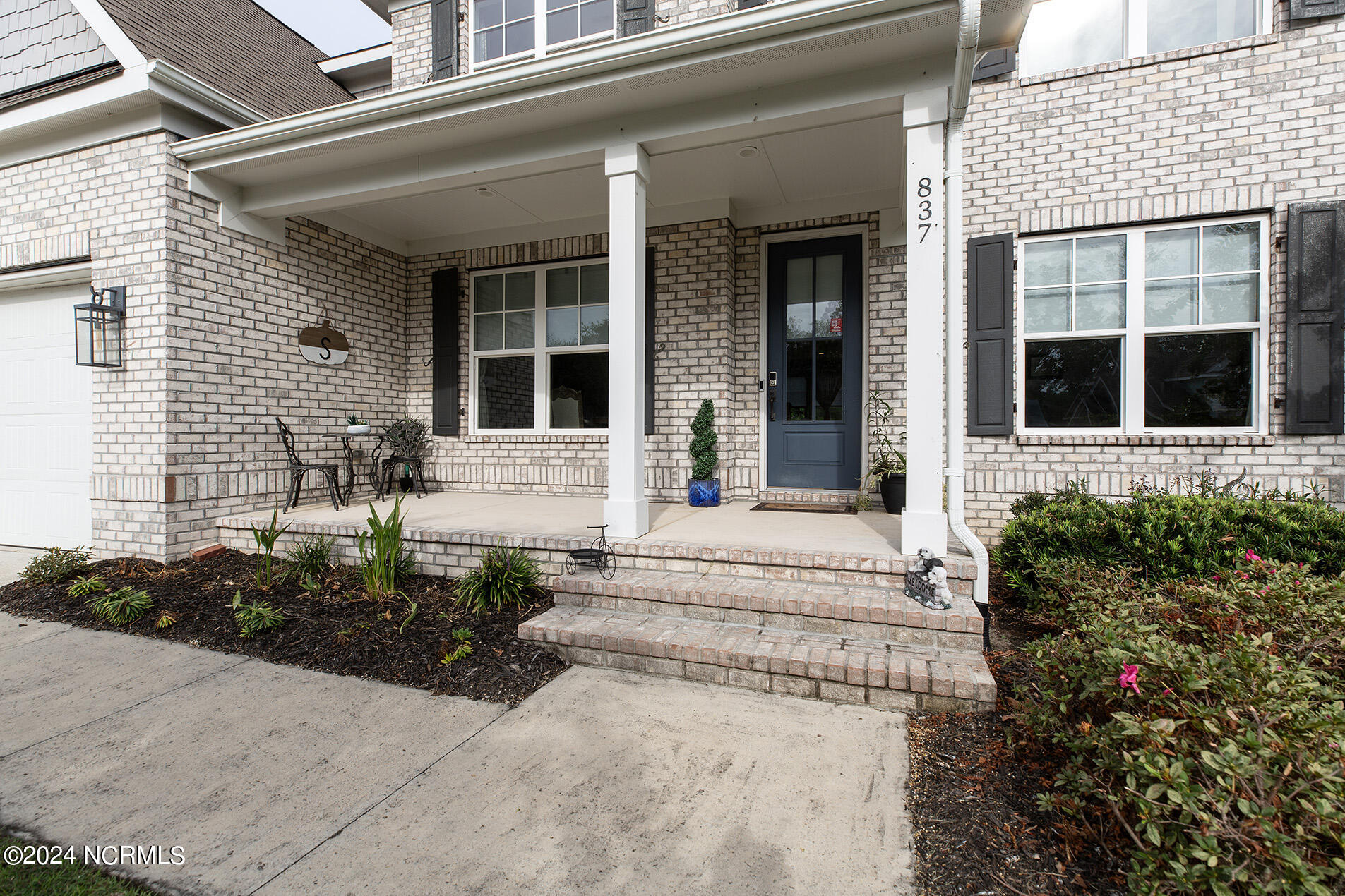 837 Bedminister Lane Property Photo 3