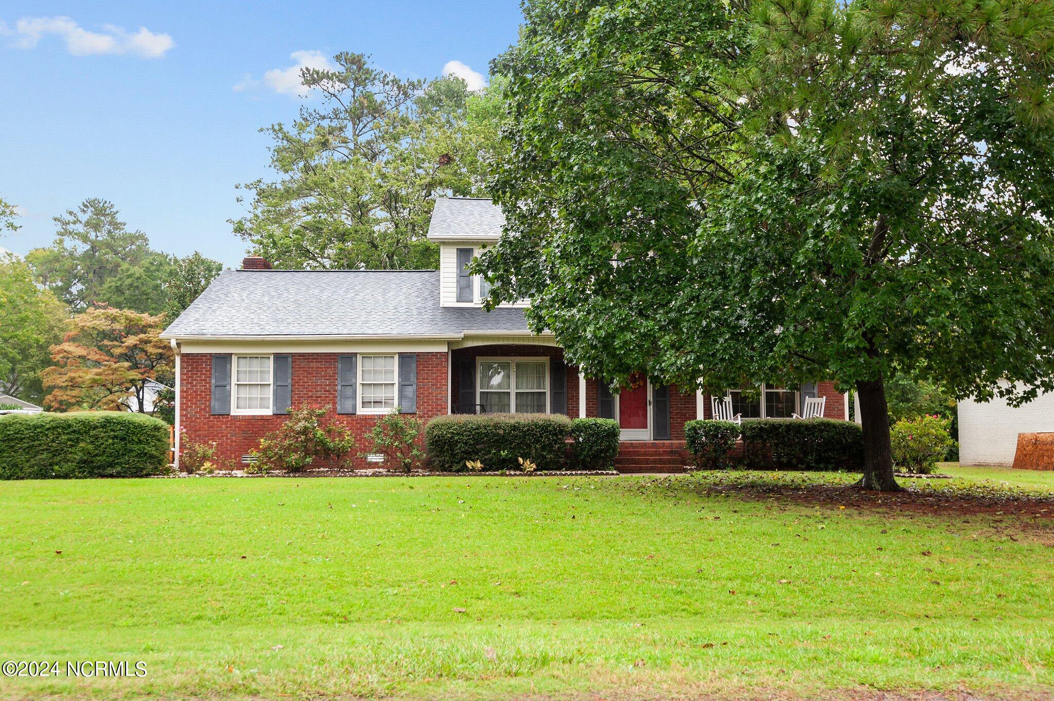 309 Windsor Road Property Photo 2