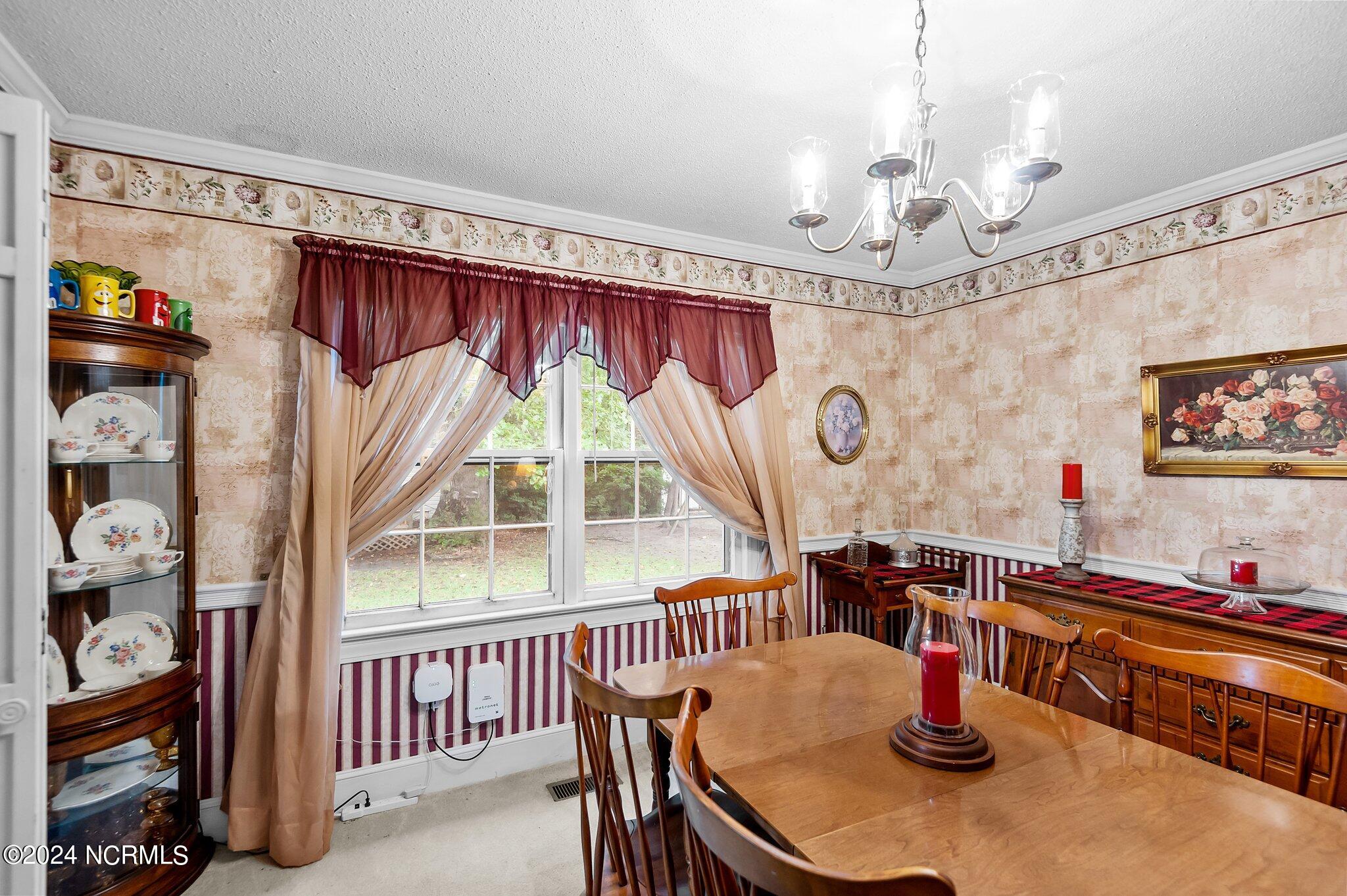 309 Windsor Road Property Photo 7