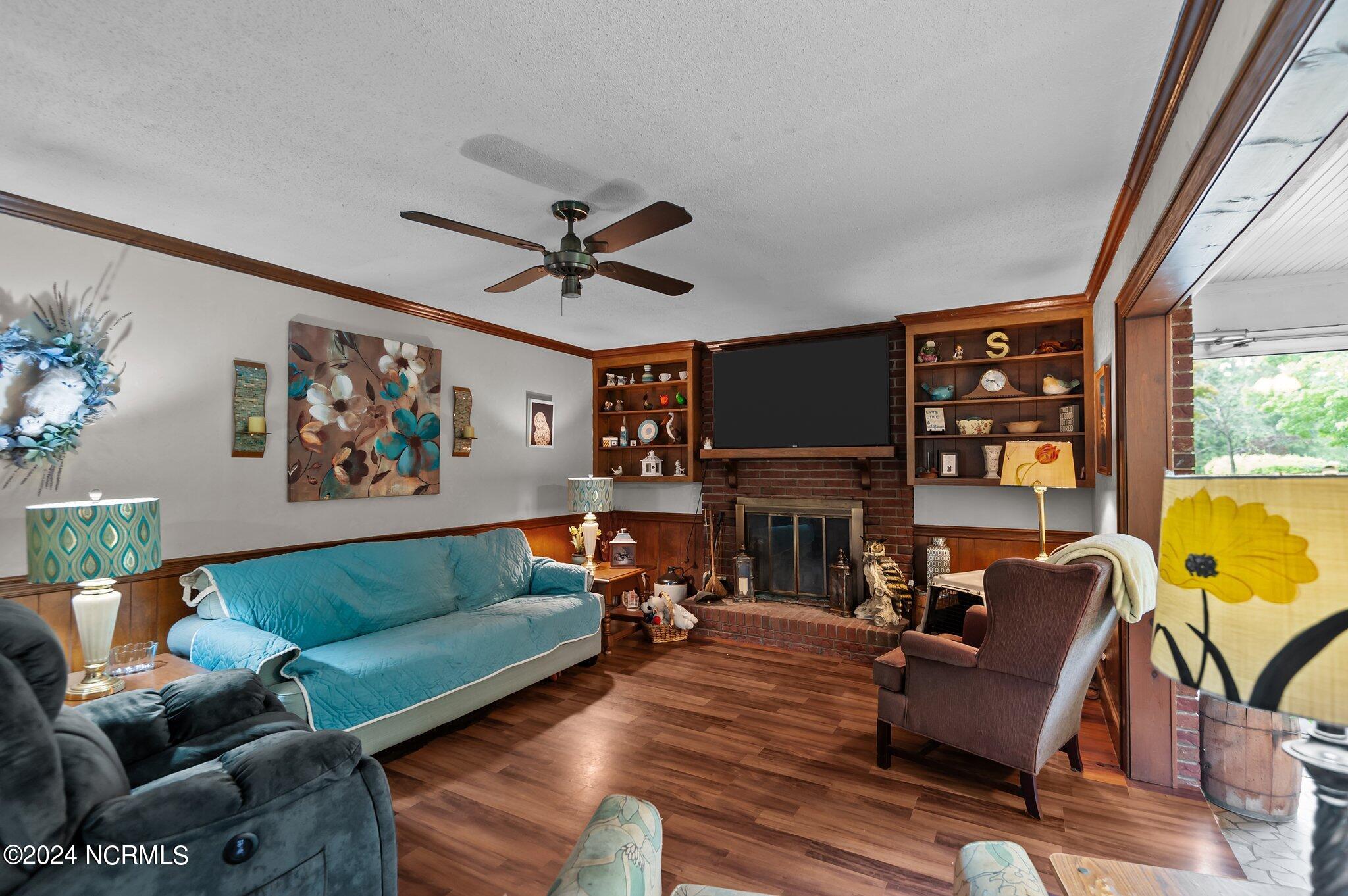 309 Windsor Road Property Photo 15