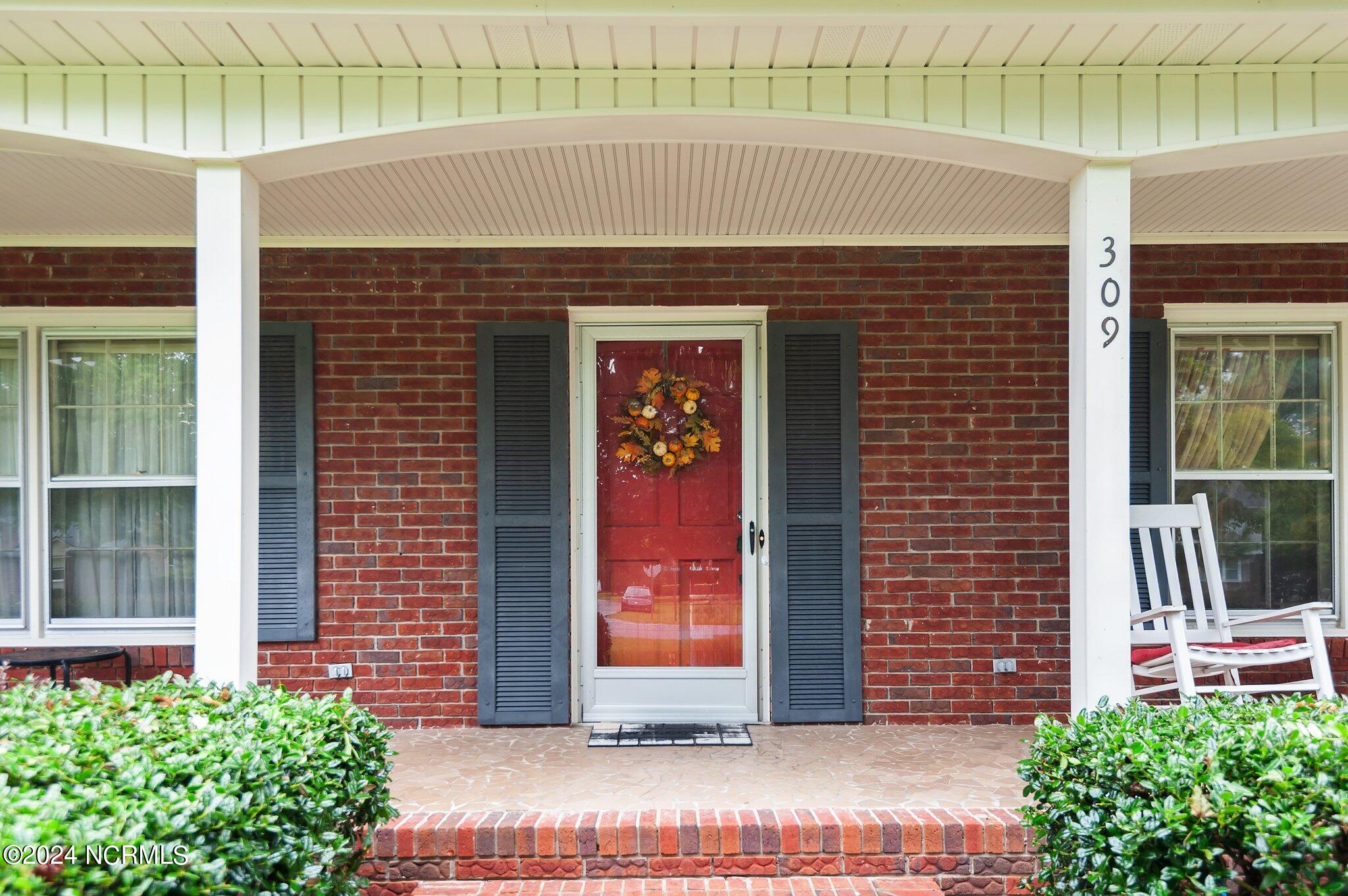 309 Windsor Road Property Photo 34