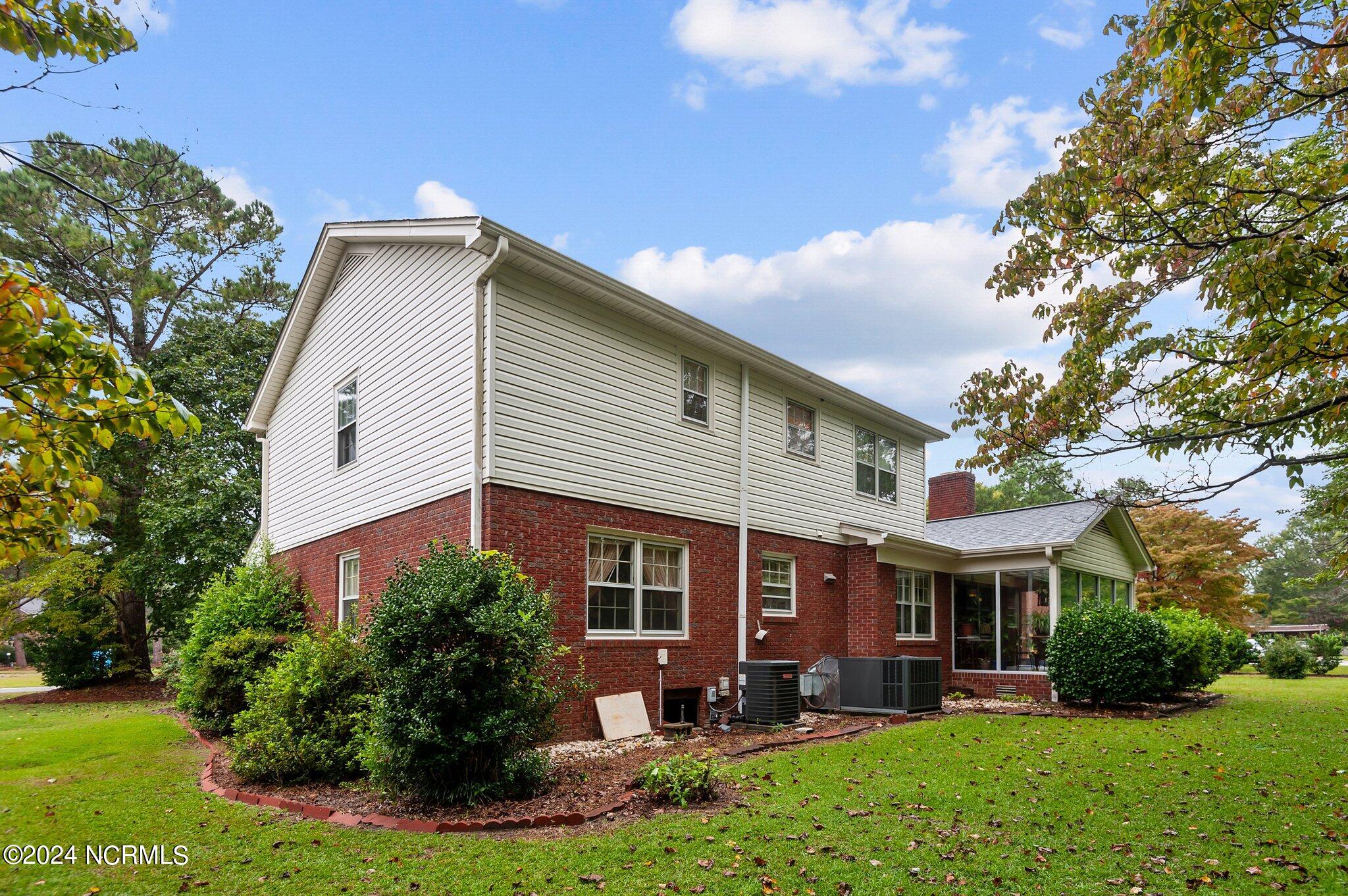 309 Windsor Road Property Photo 38