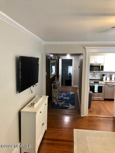 212 Live Oak Street 3 Property Photo 6
