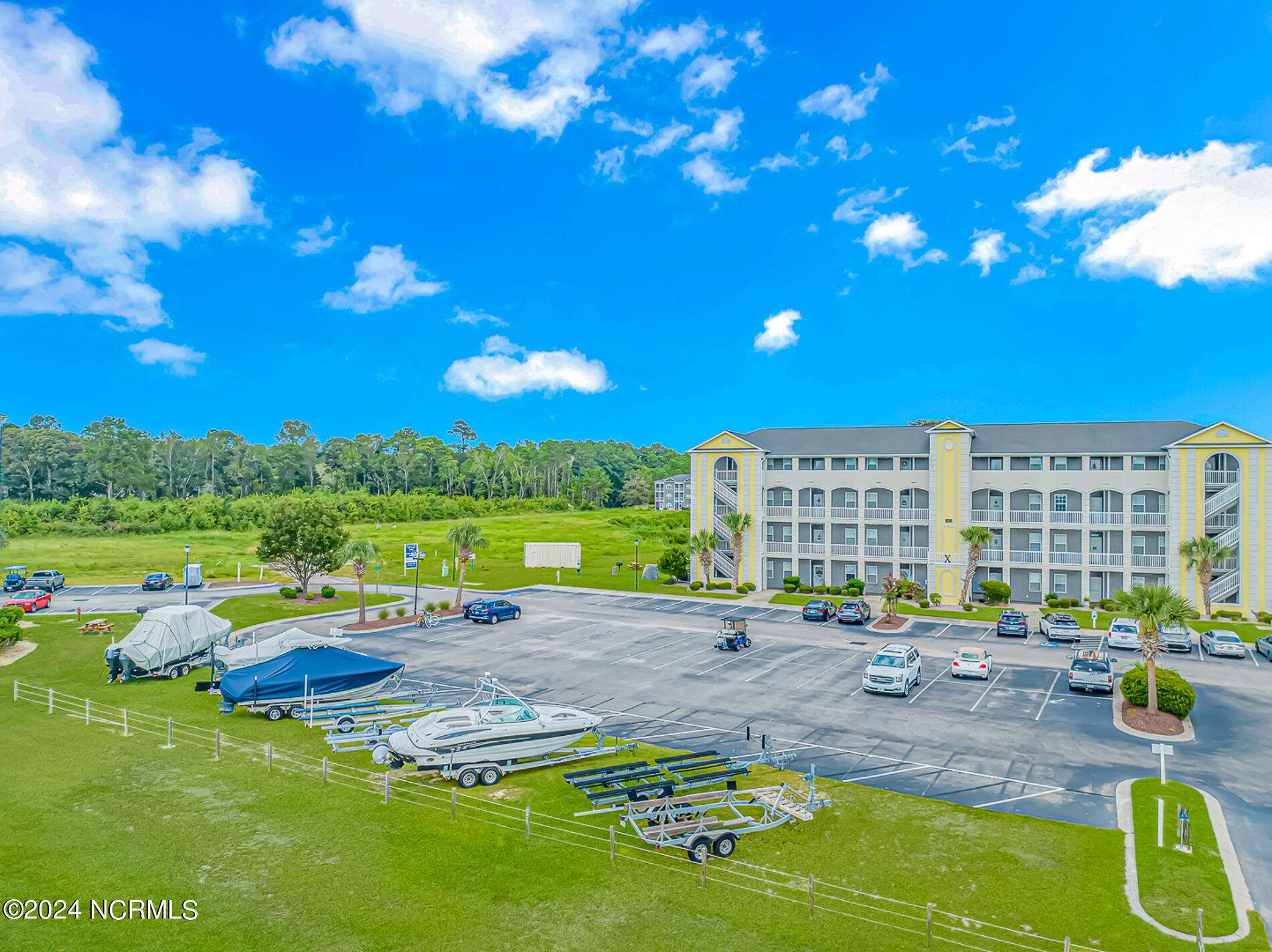 4516 N Plantation Harbour Drive H-12 Property Photo 27