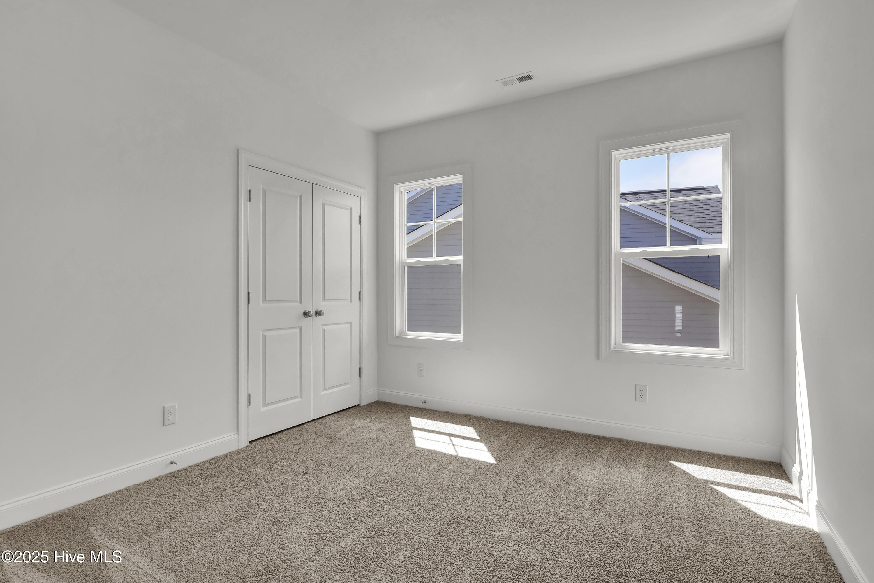 2723 Longleaf Pine Circle Property Photo 24