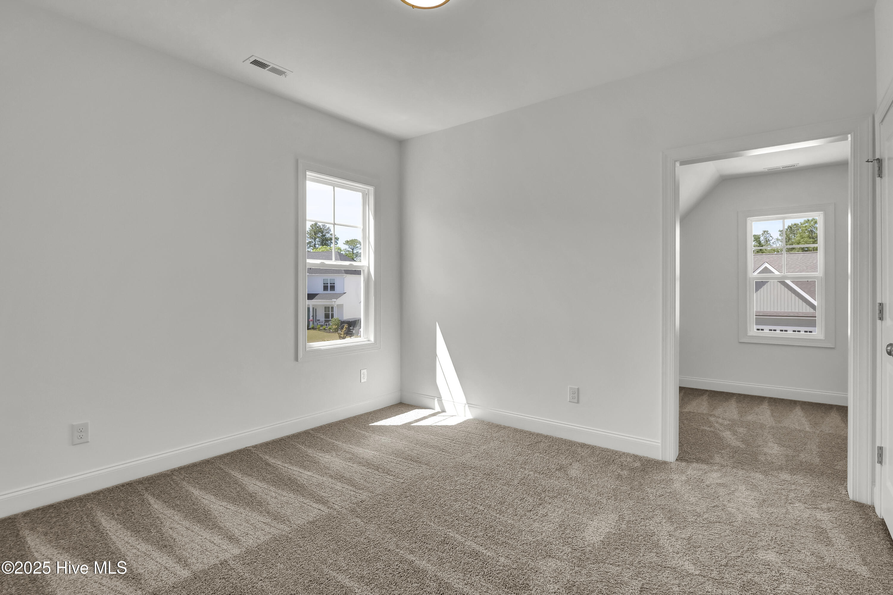 2723 Longleaf Pine Circle Property Photo 26