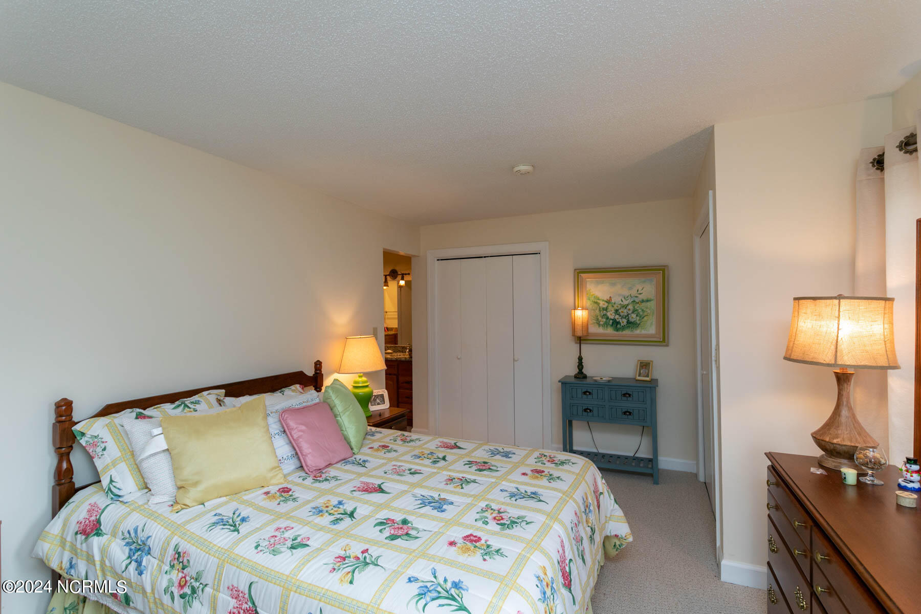 213 Foxkroft Drive Property Photo 10