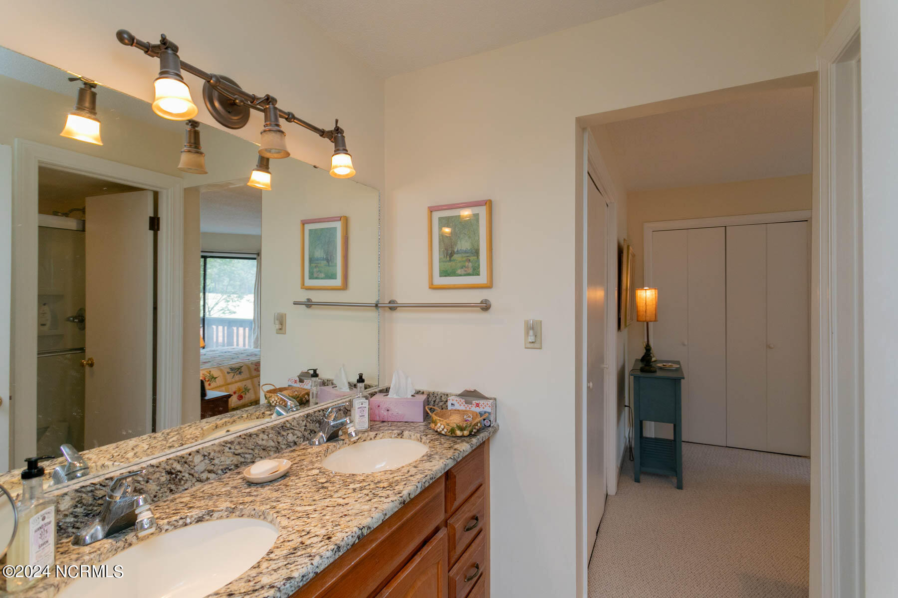 213 Foxkroft Drive Property Photo 12