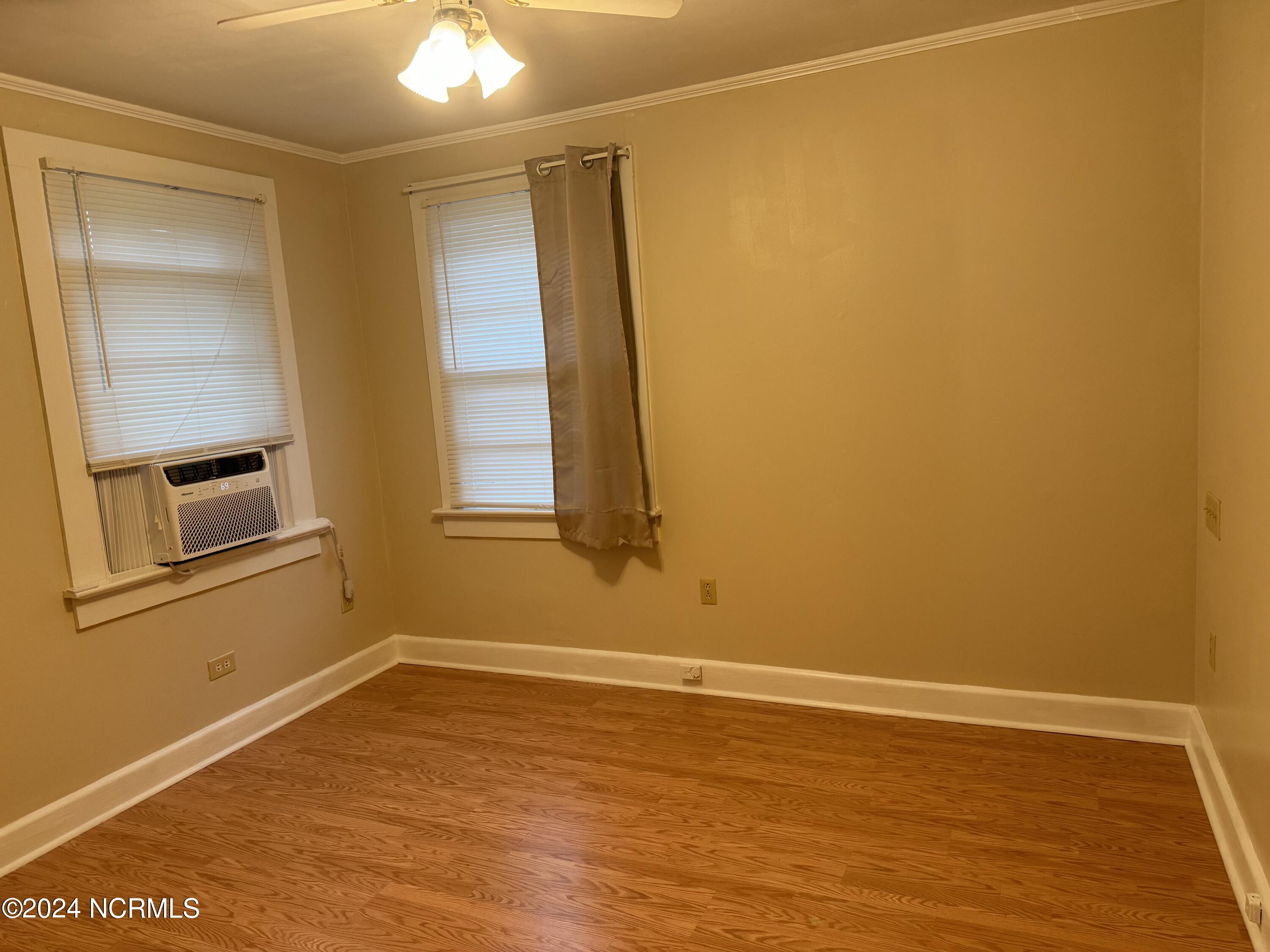 136 S Oak Forest Road Property Photo 7