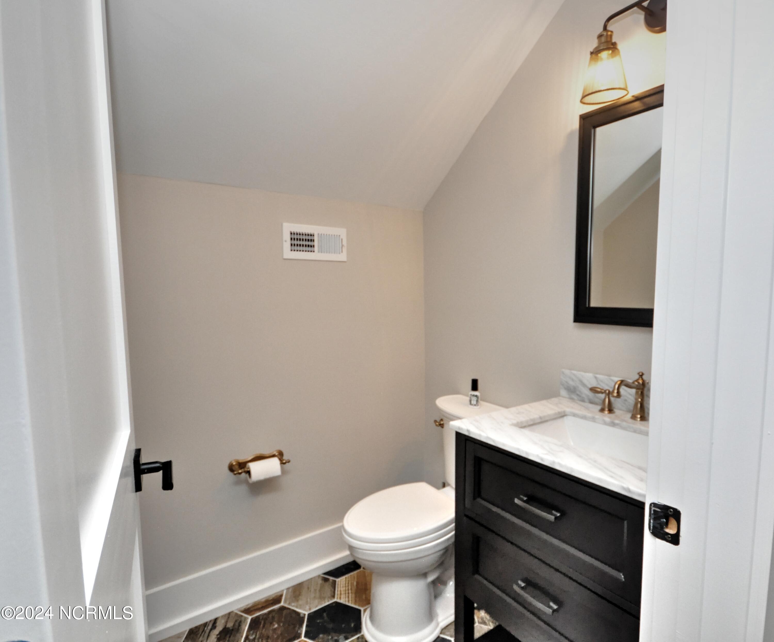 1231 Hidden Shores Drive Property Photo 64