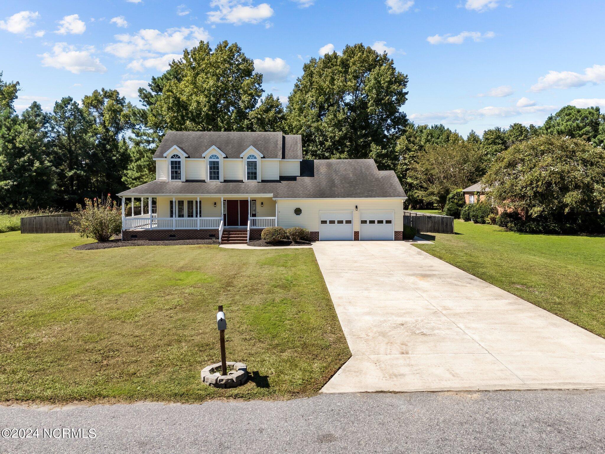 803 Lister Chase Property Photo 3
