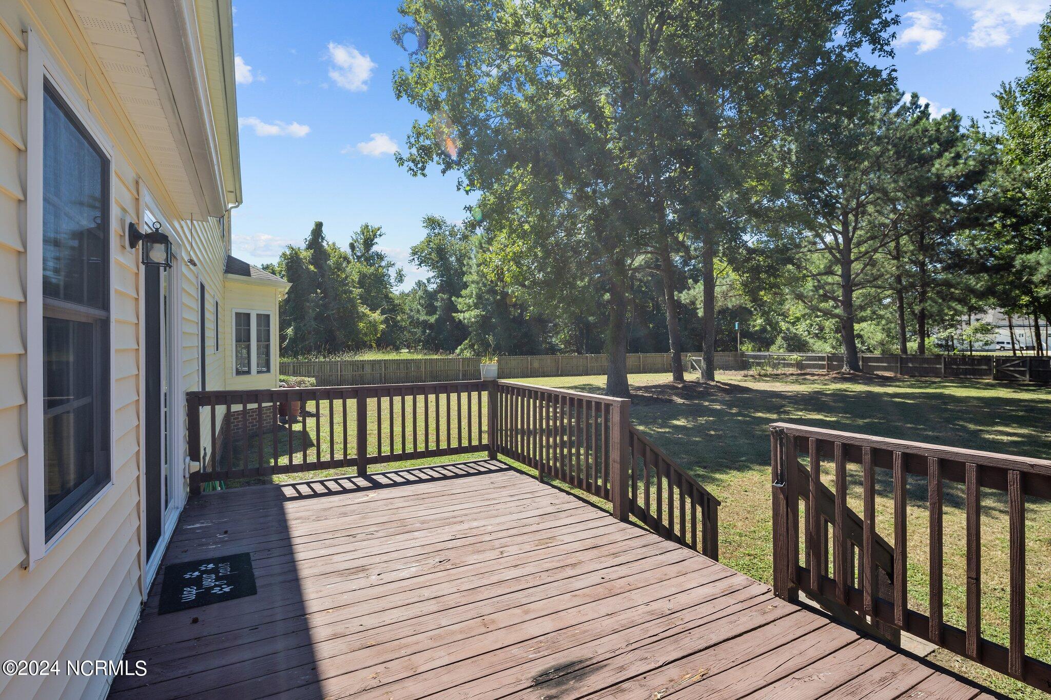 803 Lister Chase Property Photo 16