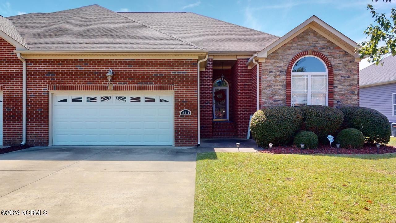 214 King's Way Property Photo