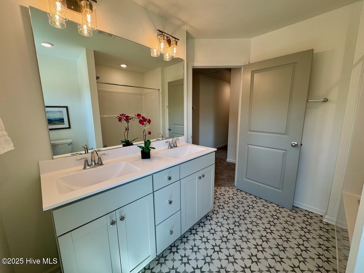 235 Grand Griffon Way Property Photo 40