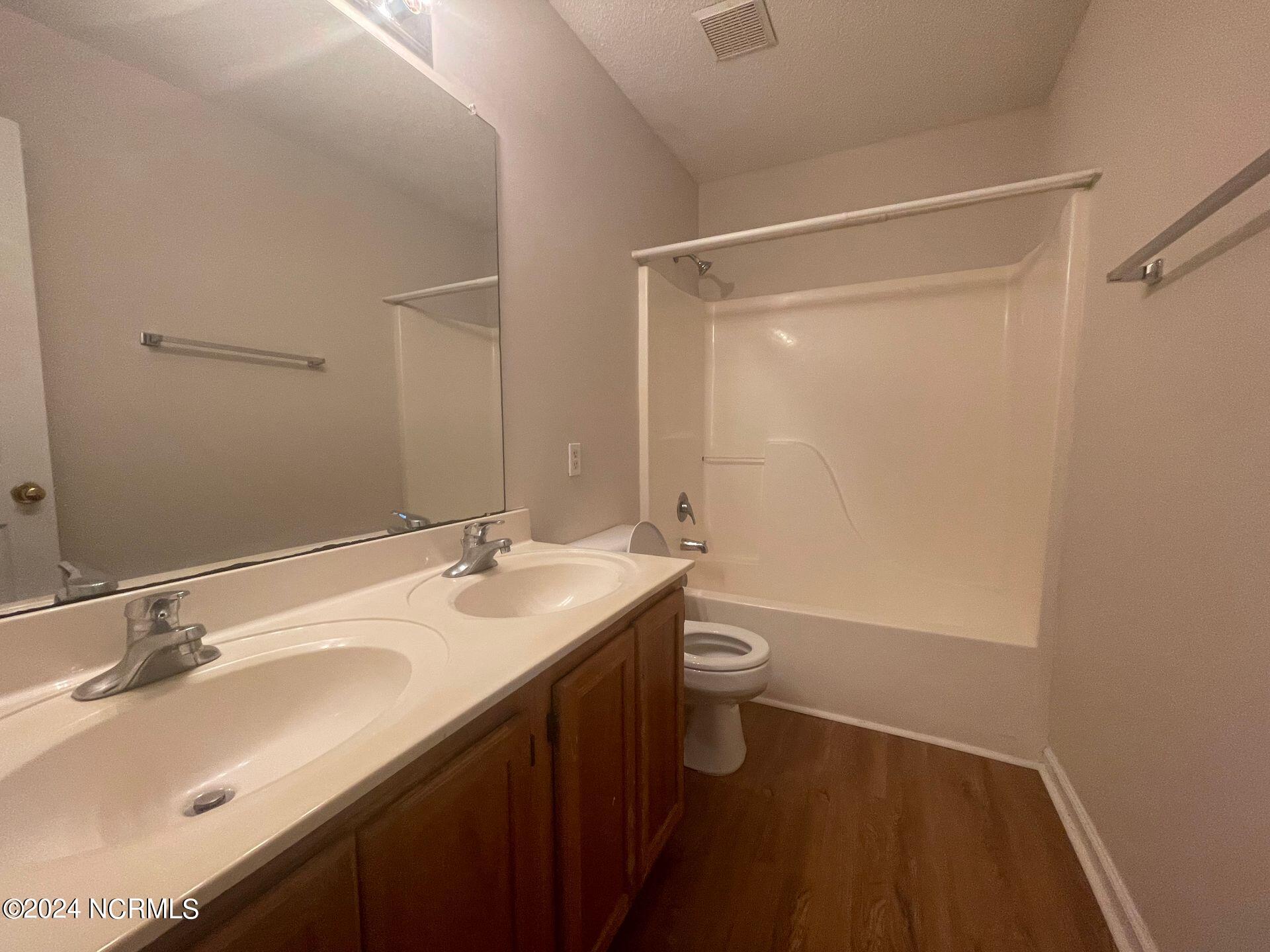 111 Carlisle Court Property Photo 7