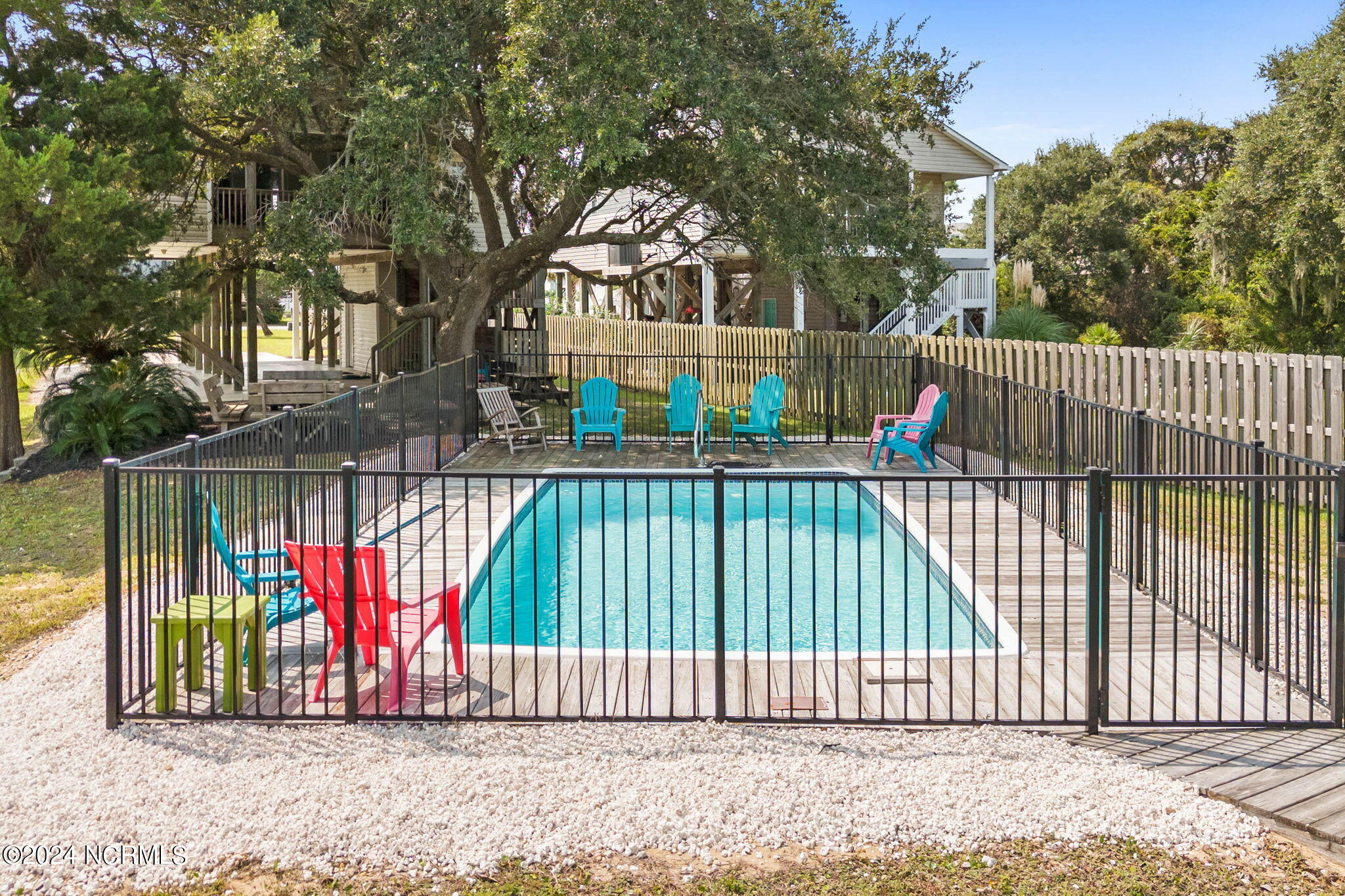 1126 E Dolphin Drive Property Photo 8