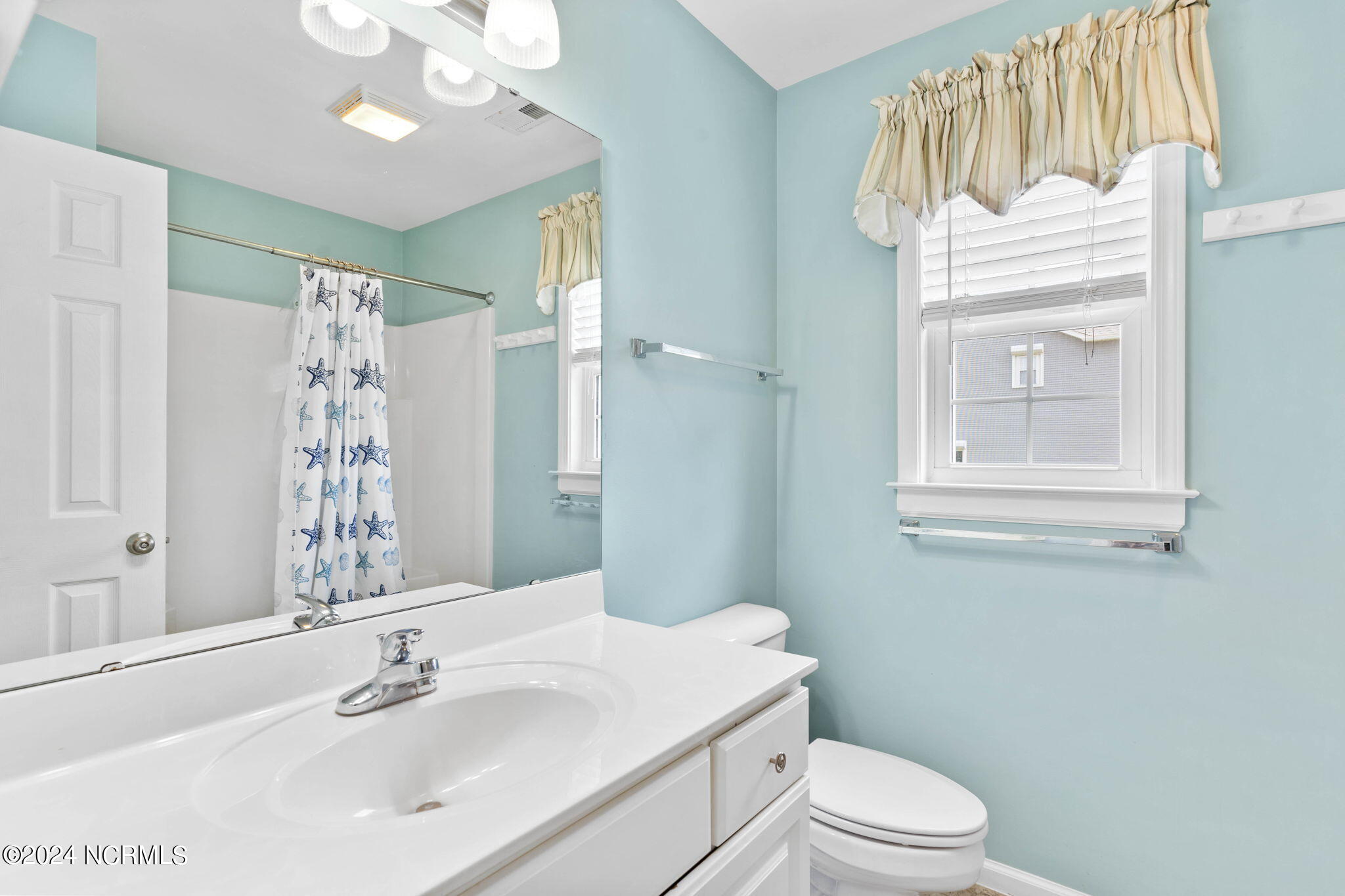1126 E Dolphin Drive Property Photo 30