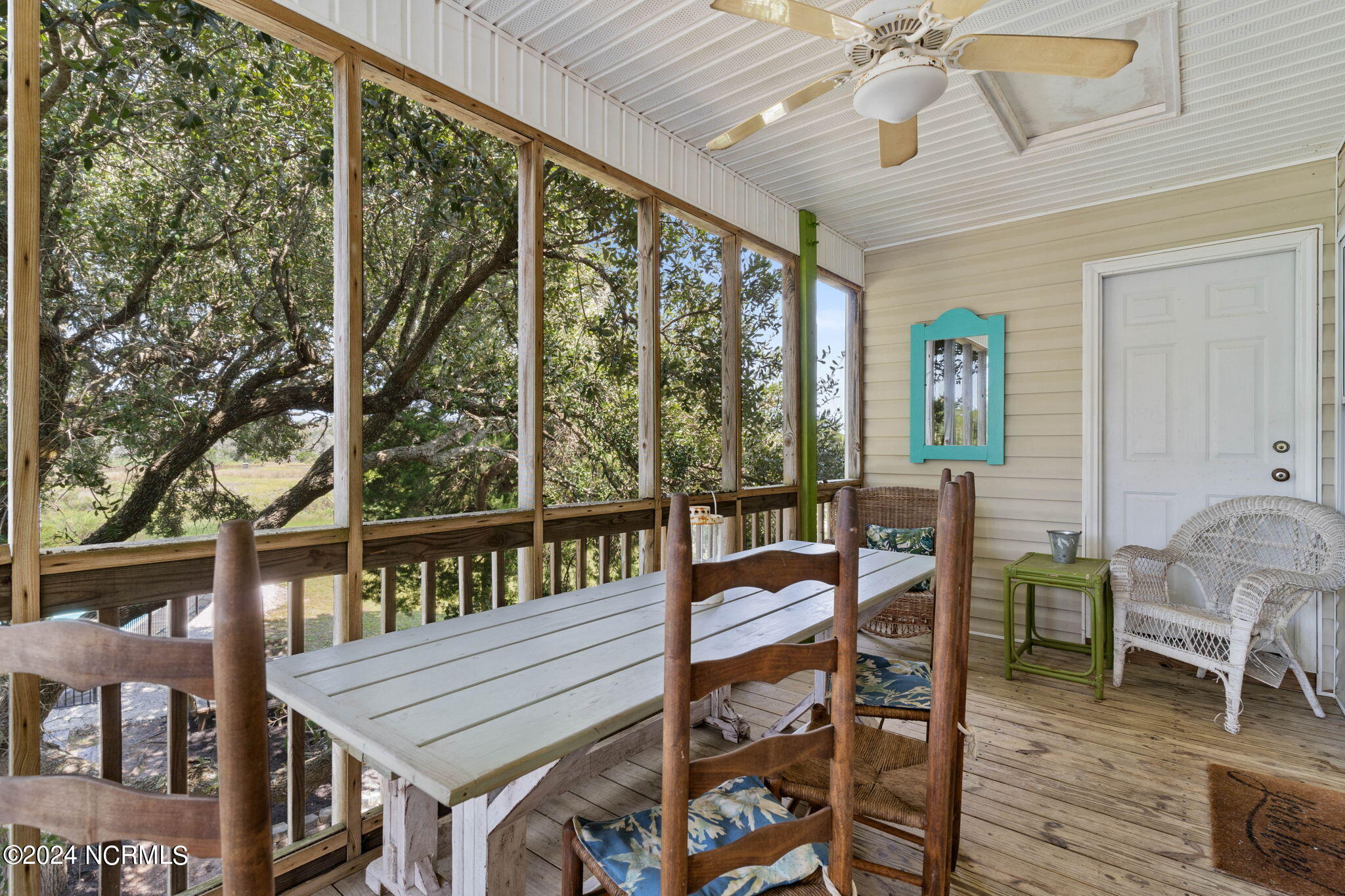 1126 E Dolphin Drive Property Photo 35