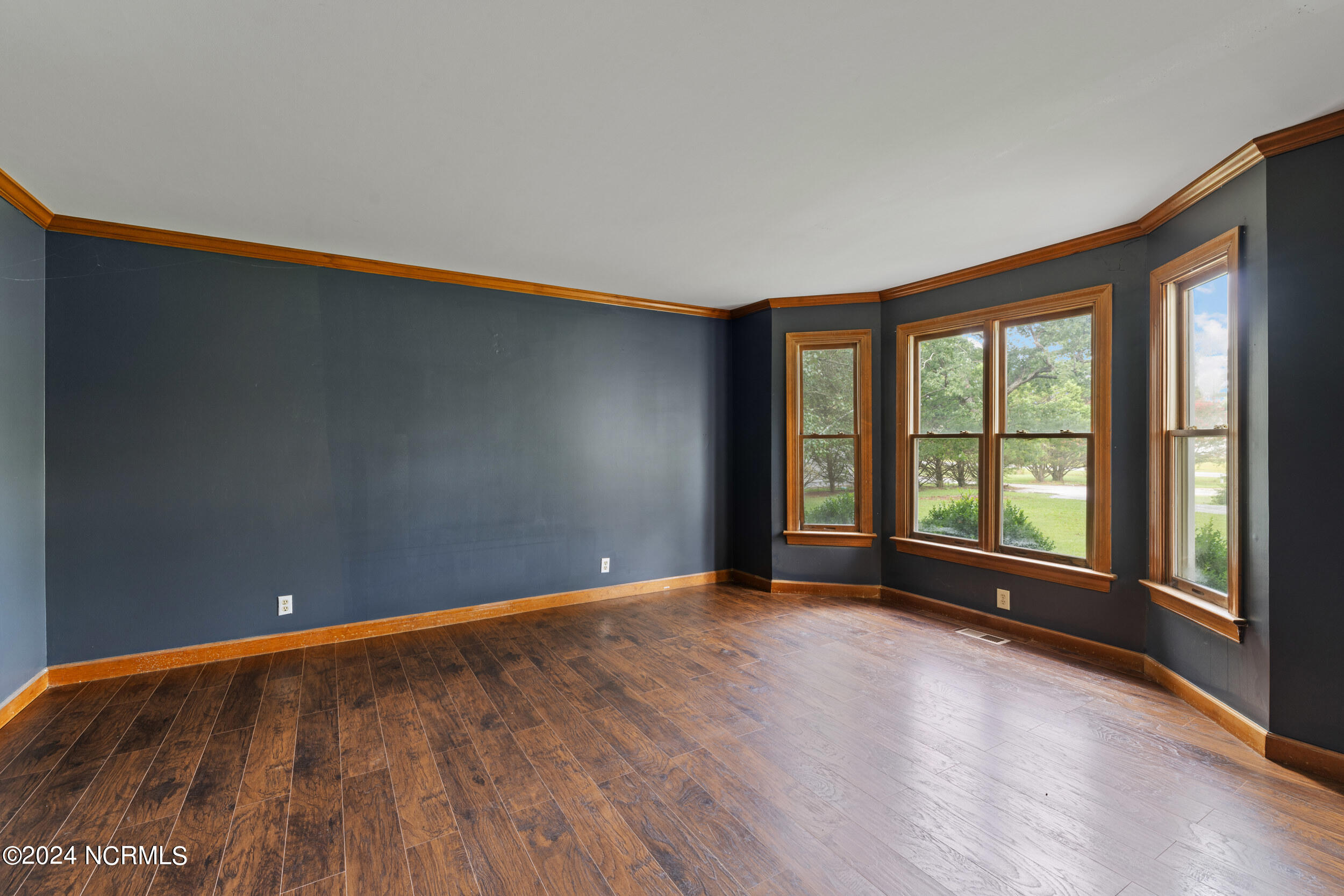 1912 Nc-111 Property Photo 9