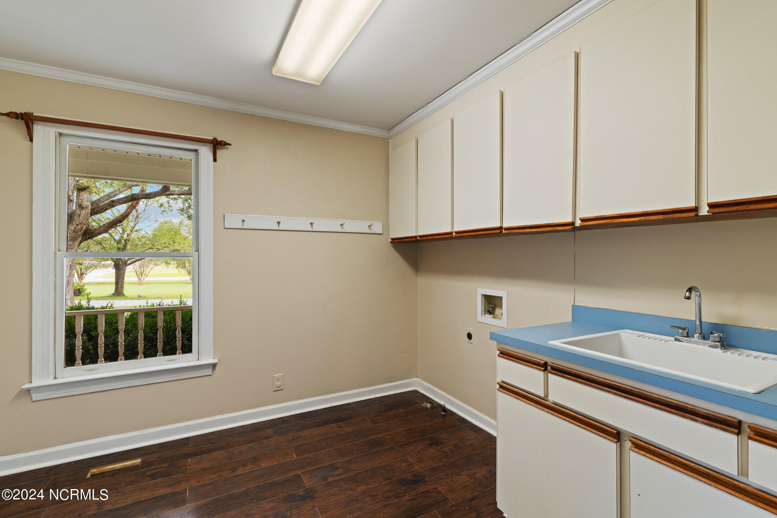 1912 Nc-111 Property Photo 24