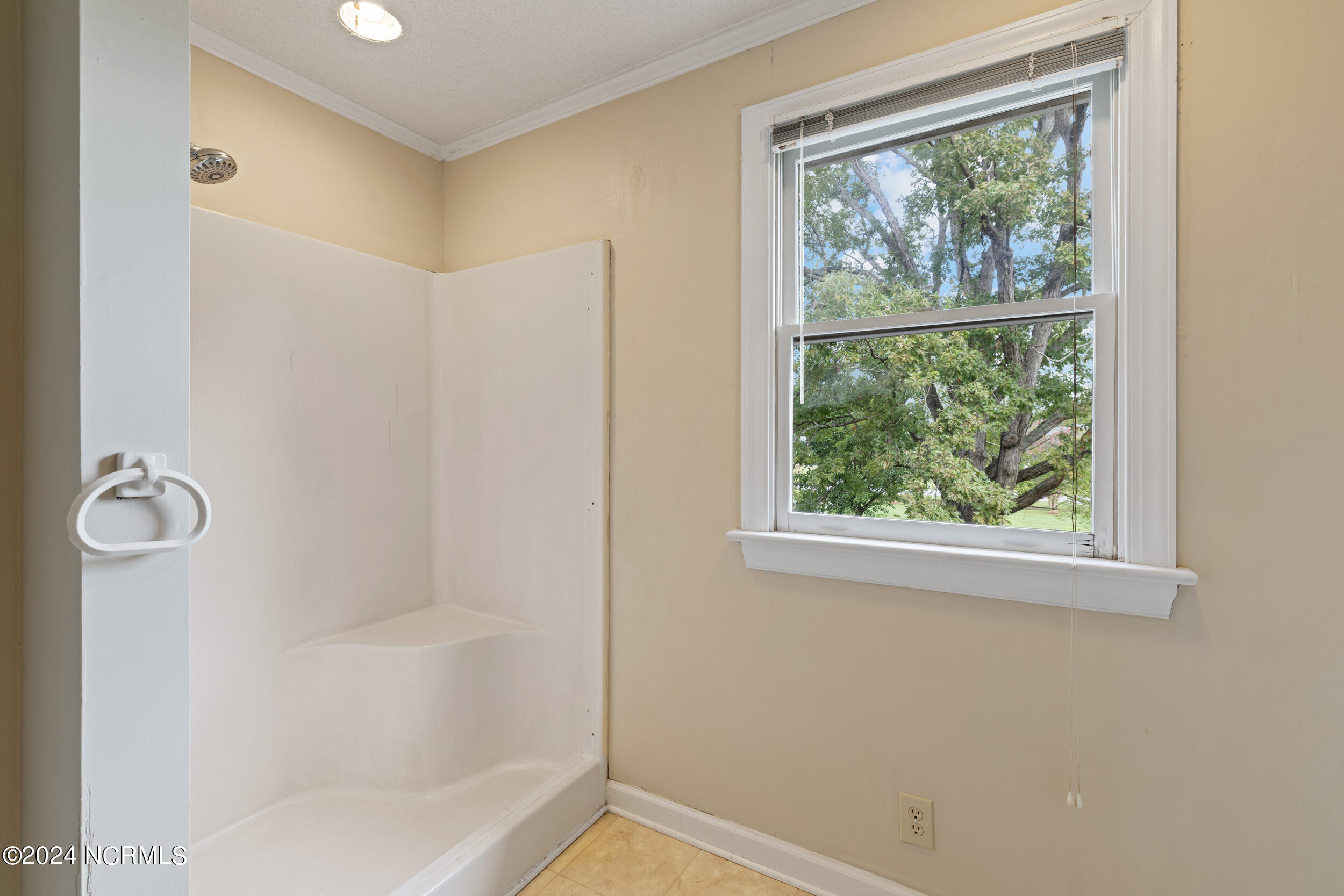 1912 Nc-111 Property Photo 31