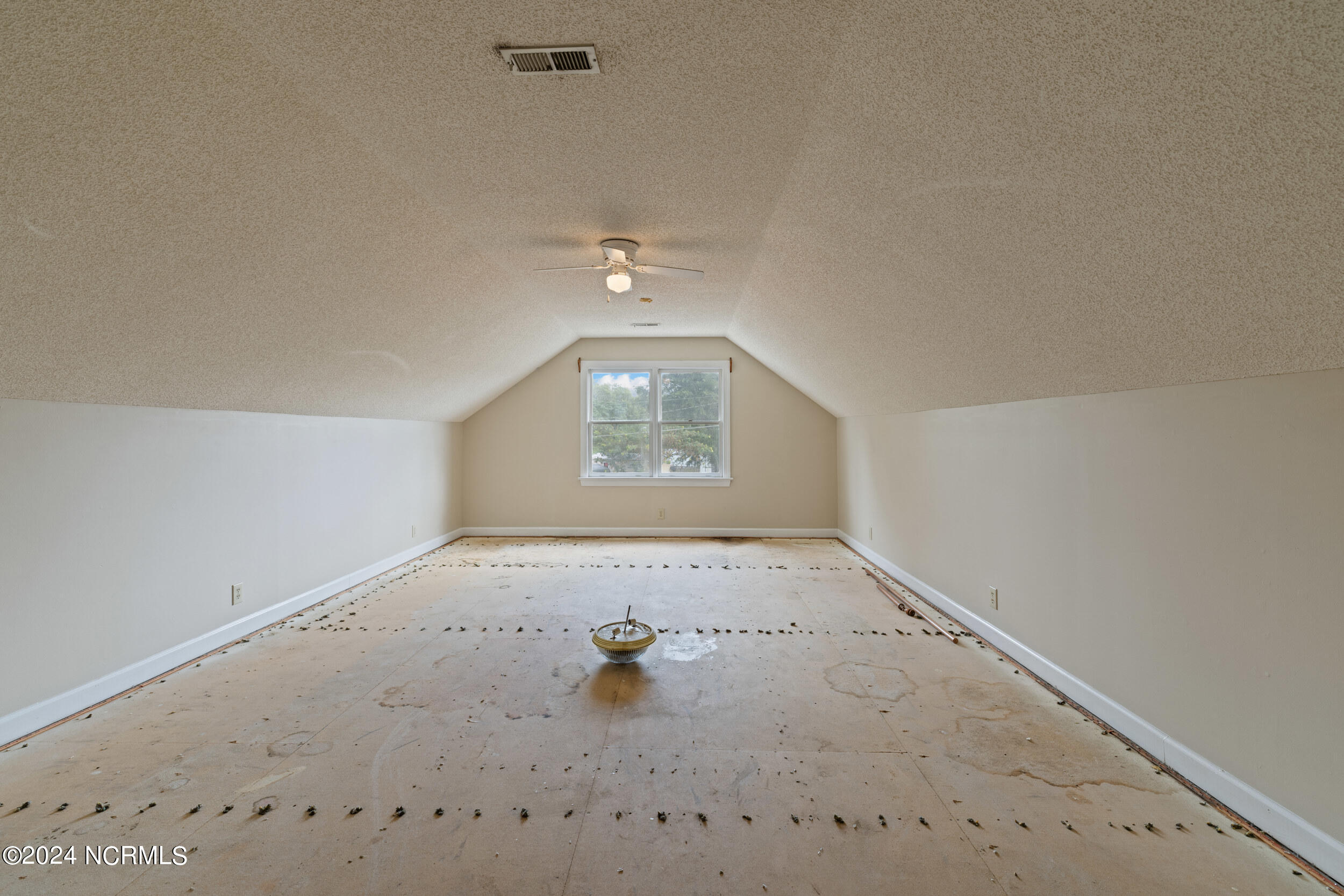 1912 Nc-111 Property Photo 33